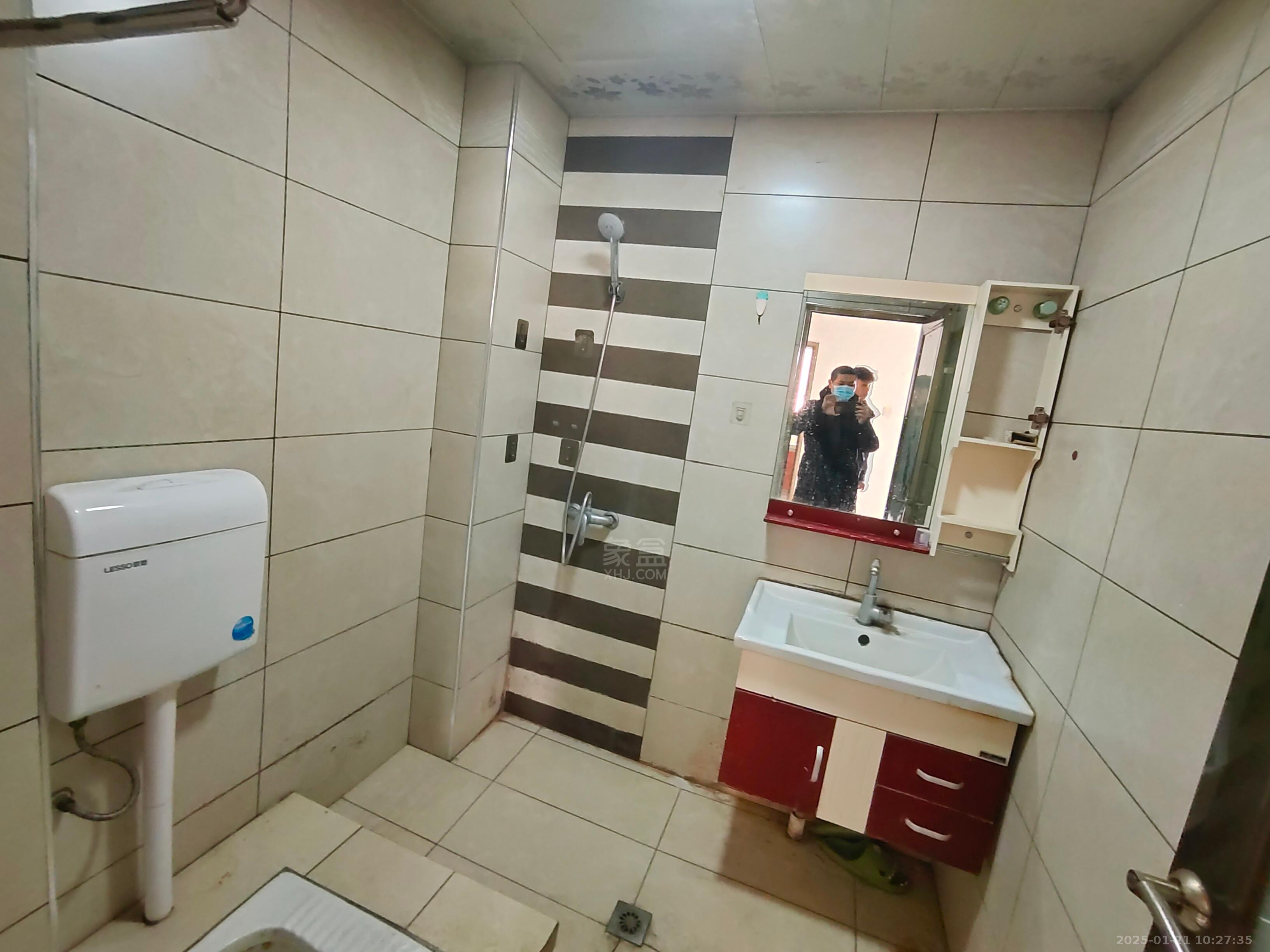 文化园三期 1室1厅1卫 1000.0元/月 文化园三期 1室1厅1卫 1000.0元/月室内图