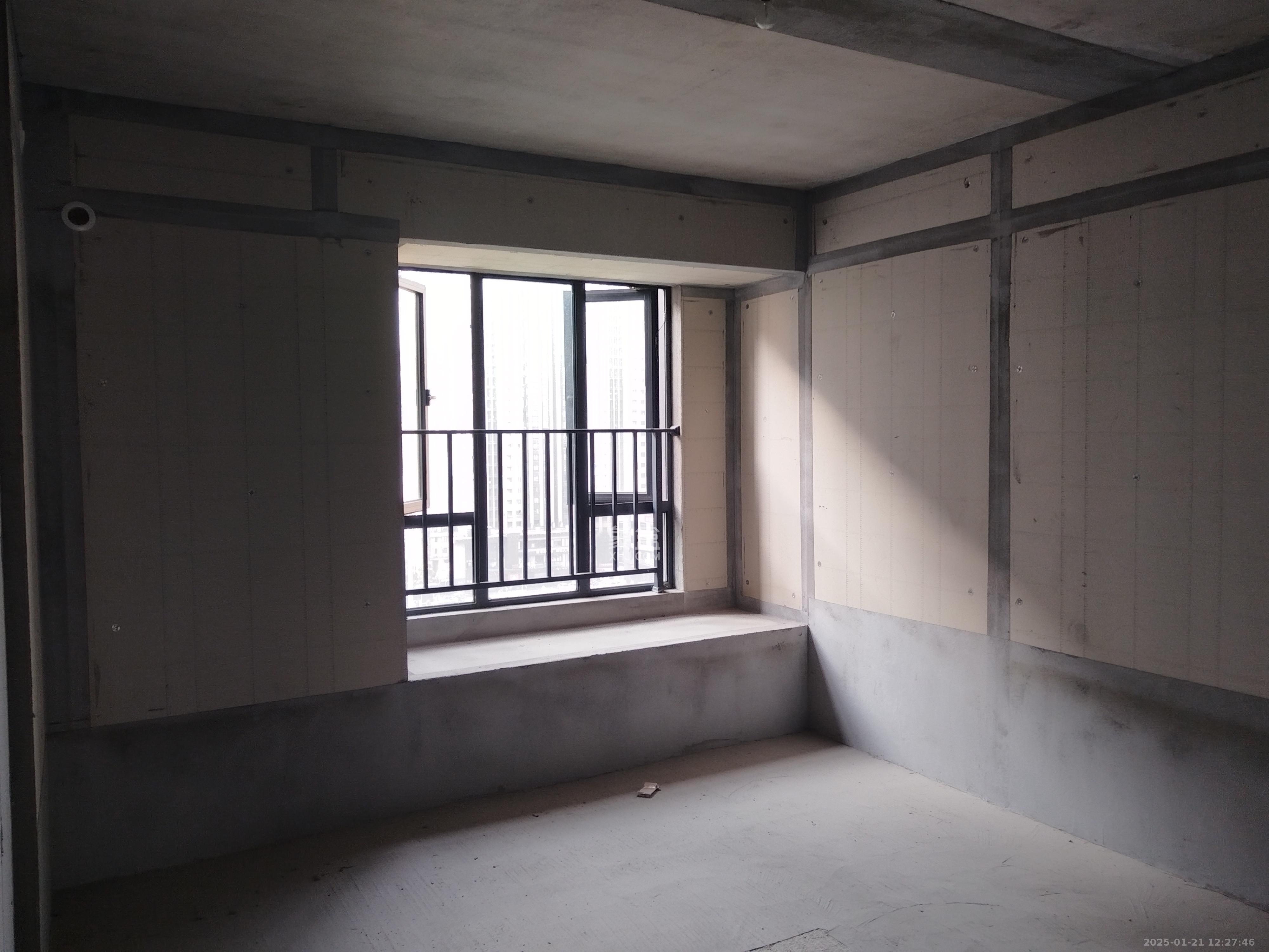 轨道中建麓江府 4室2厅1卫 2000.0元/月 轨道中建麓江府 4室2厅1卫 2000.0元/月室内图