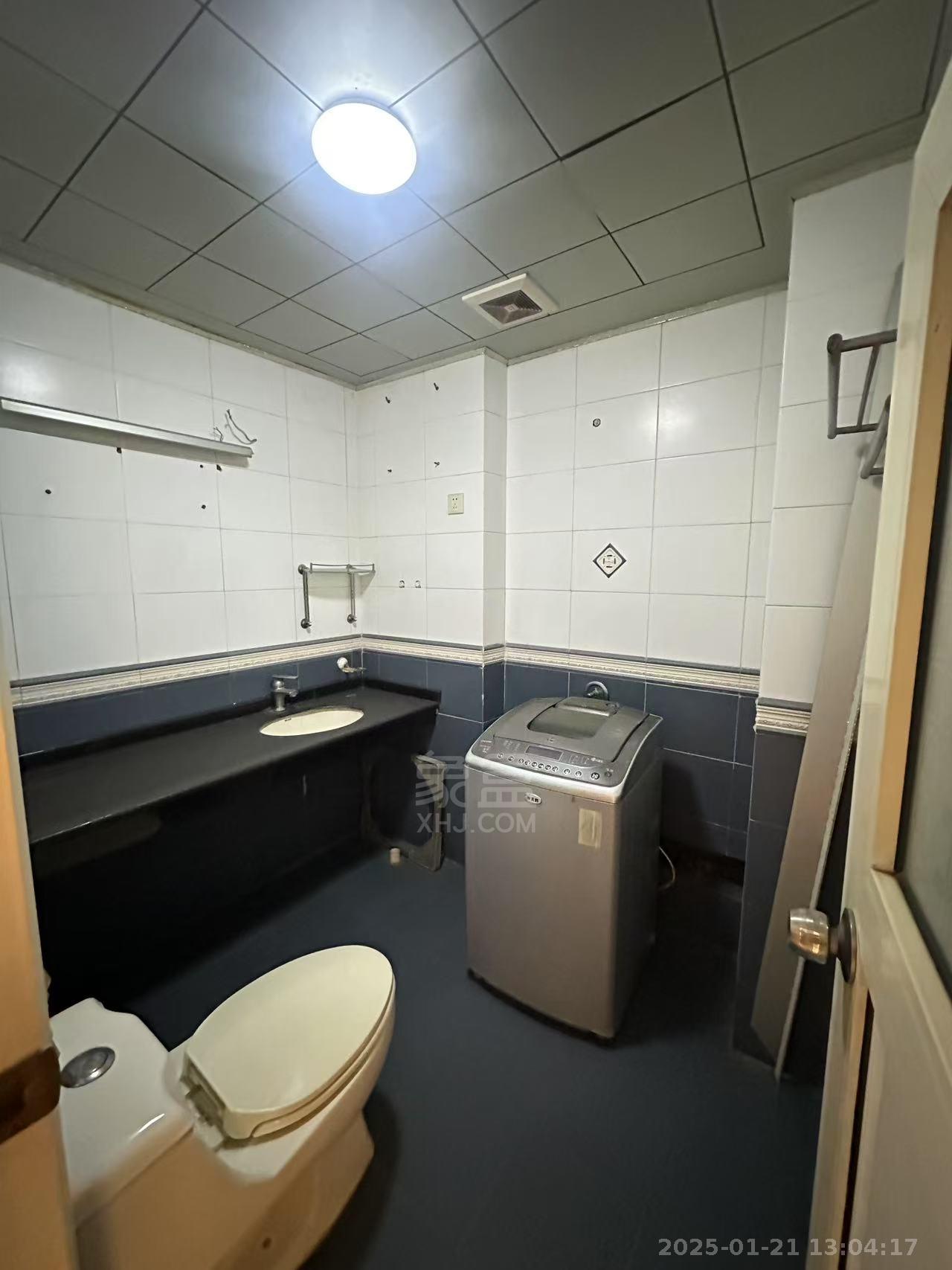 株洲长江北路阳光花园 3室2厅2卫 1400.0元/月 株洲长江北路阳光花园 3室2厅2卫 1400.0元/月室内图