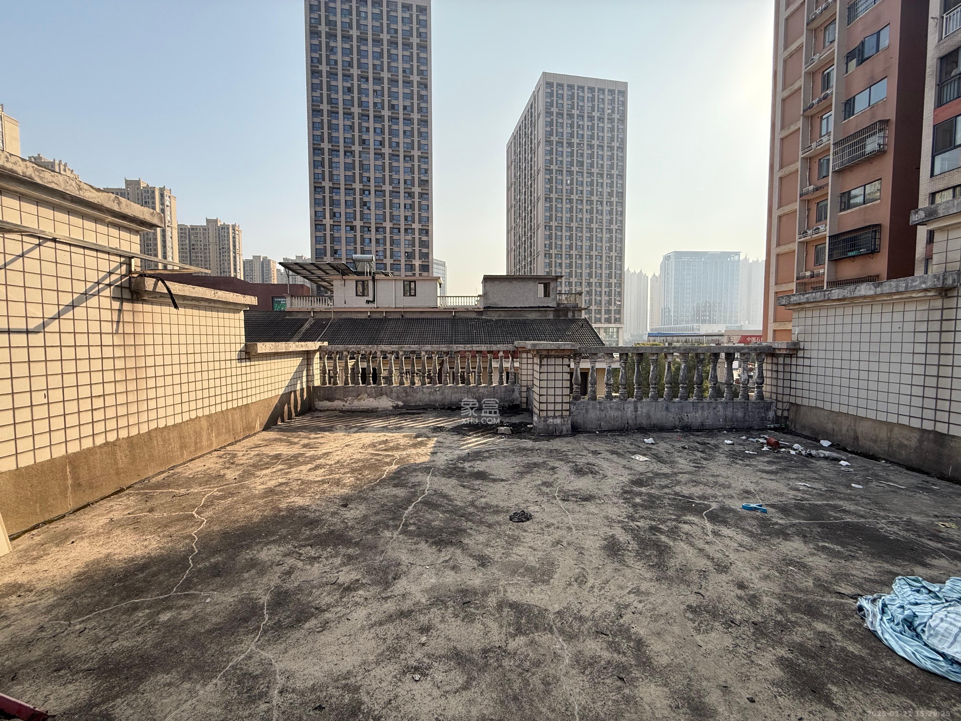 湘路家园  8室2厅5卫   4000.00元/月室内图