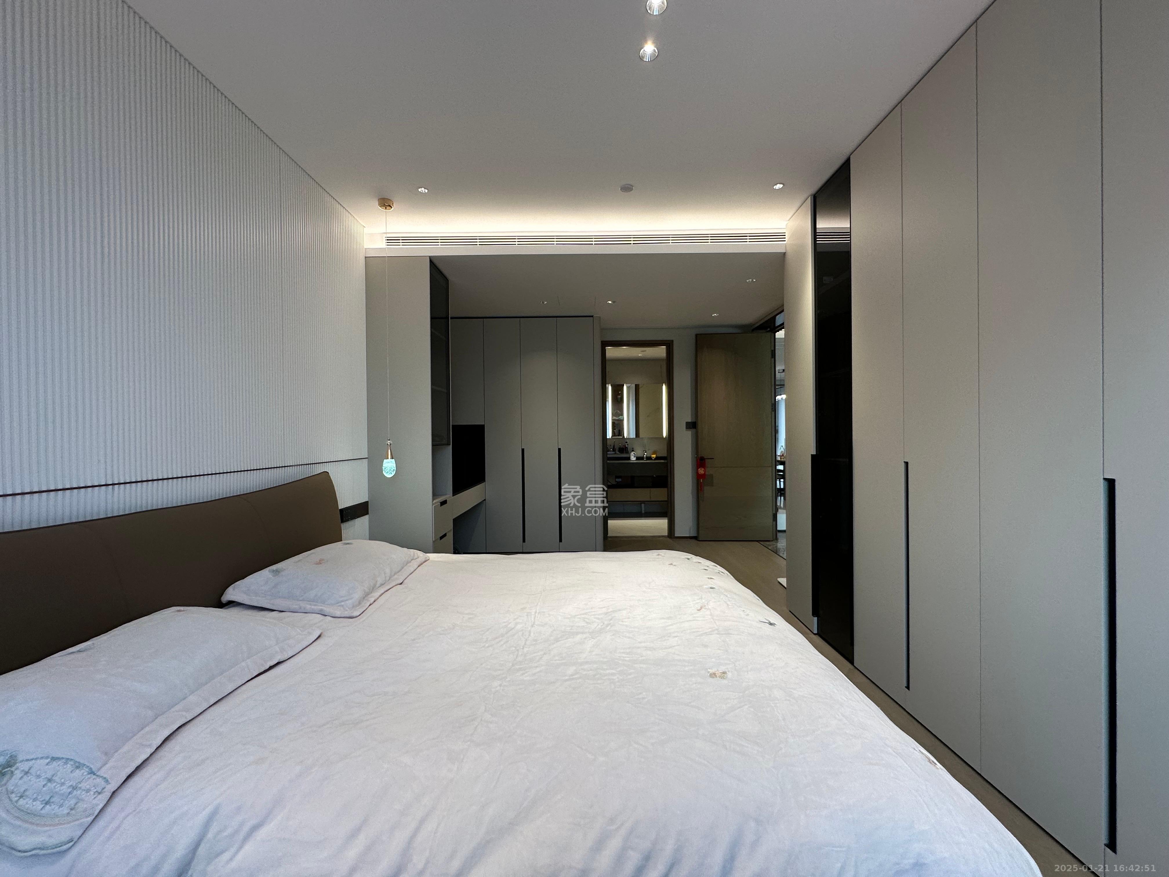 长沙悦府（华润万象城）  3室2厅3卫    12000.0元/月室内图