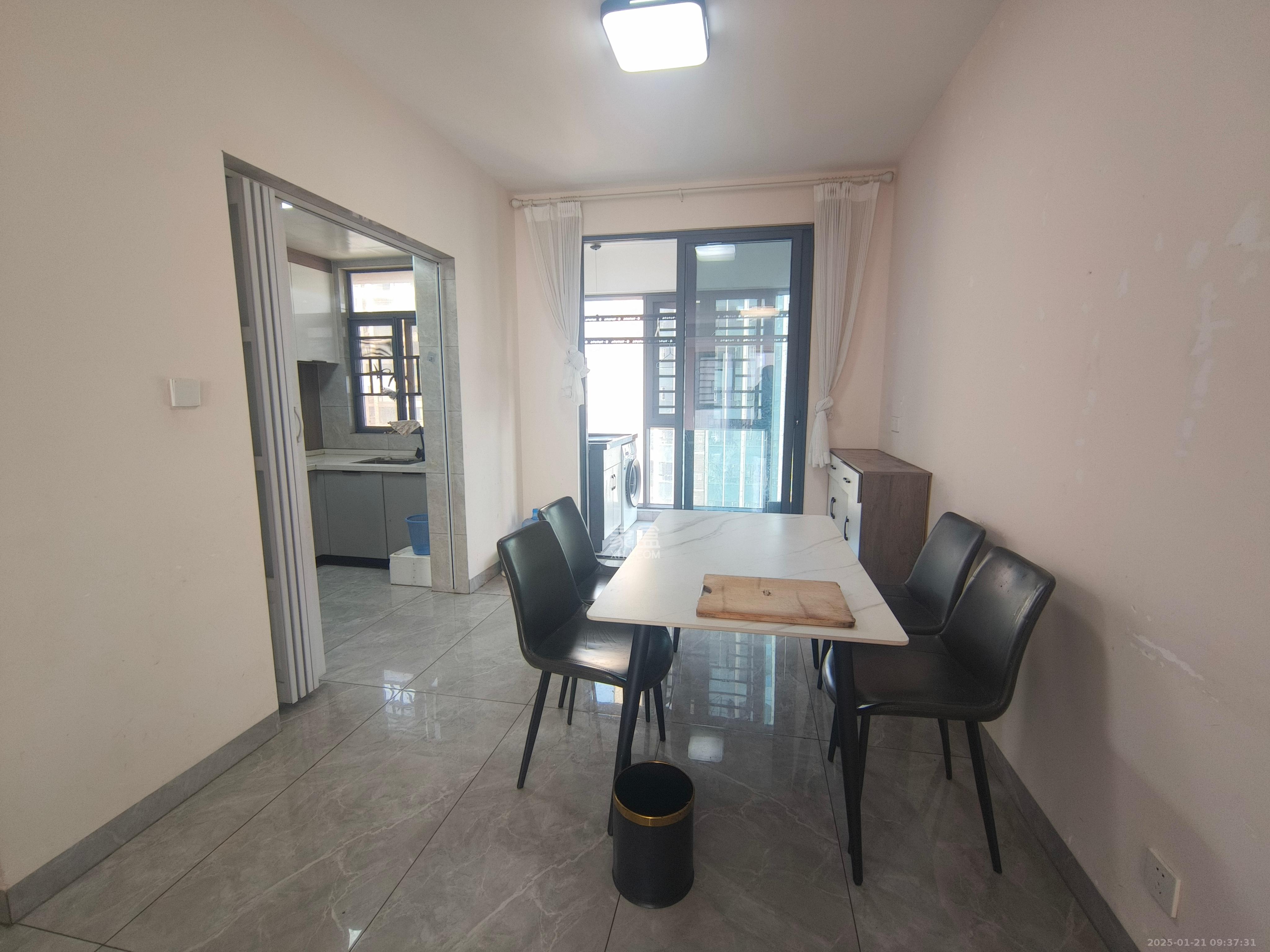 长房东旭国际 4室2厅2卫 3800.0元/月 长房东旭国际 4室2厅2卫 3800.0元/月室内图