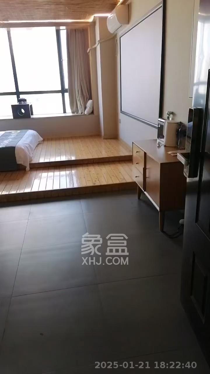 洋湖时代  1室1厅1卫   1600.00元/月室内图