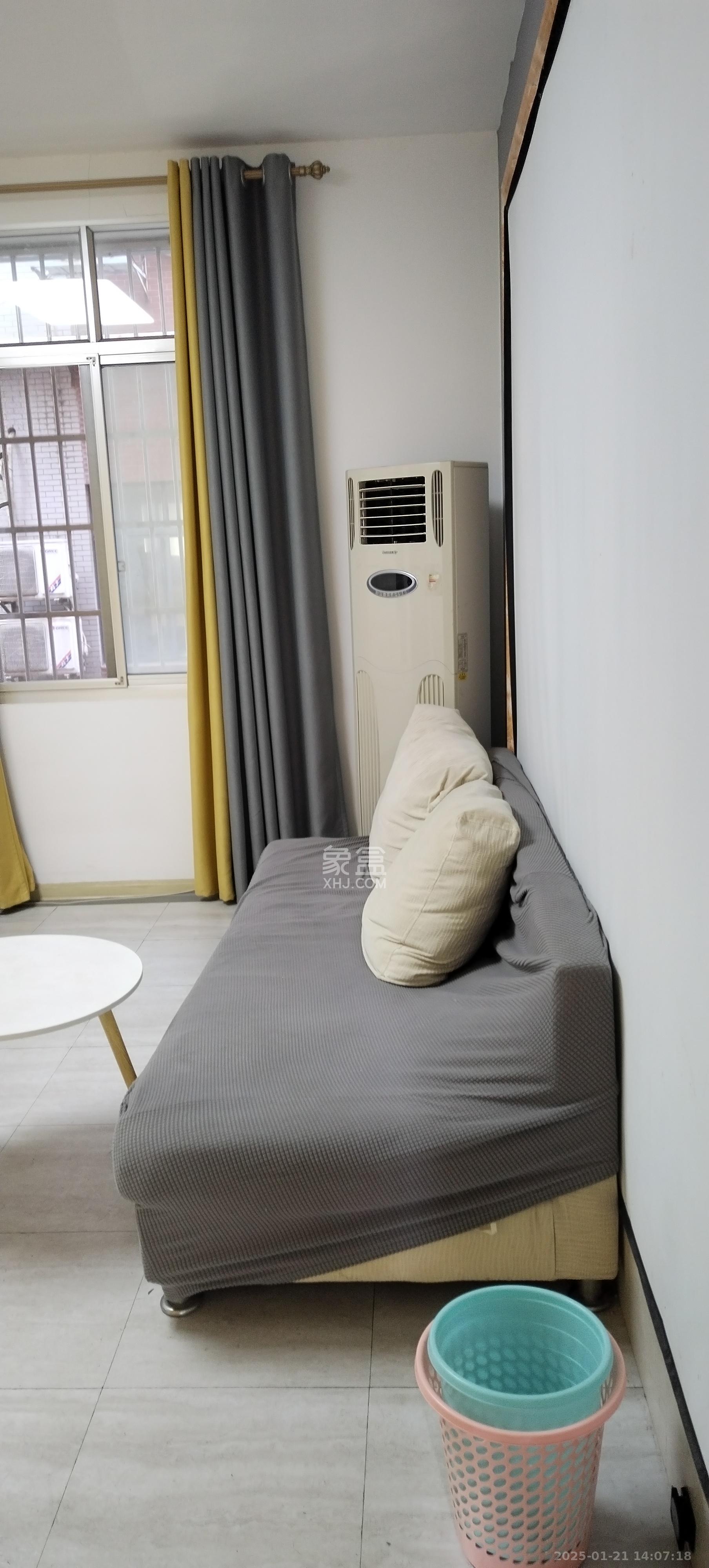 井湾子工商所宿舍 2室2厅1卫 1500.0元/月 井湾子工商所宿舍 2室2厅1卫 1500.0元/月室内图