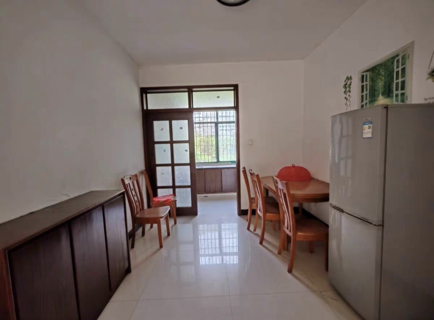 加州阳光小区(吉星阳光) 3室2厅2卫 49.8万 加州阳光小区(吉星阳光) 3室2厅2卫 49.8万客厅