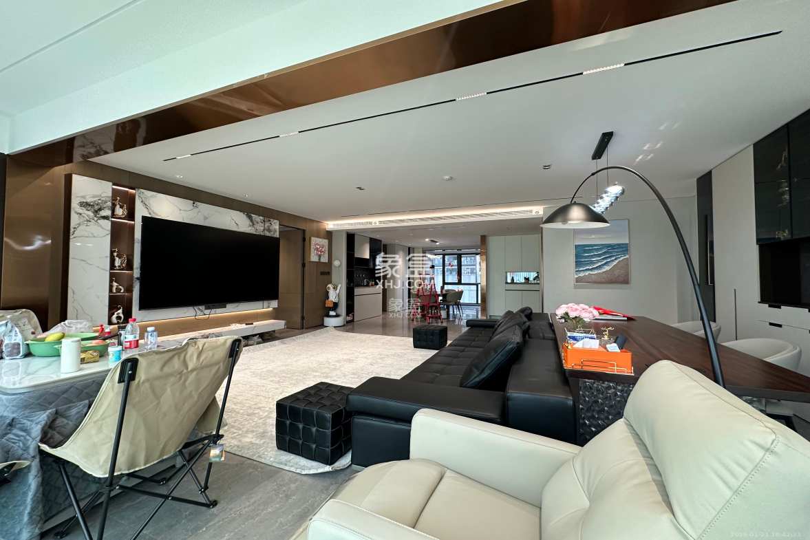 长沙悦府(华润万象城)  3室2厅3卫    12000.0元/月 长沙悦府(华润万象城)  3室2厅3卫    12000.0元/月室内图