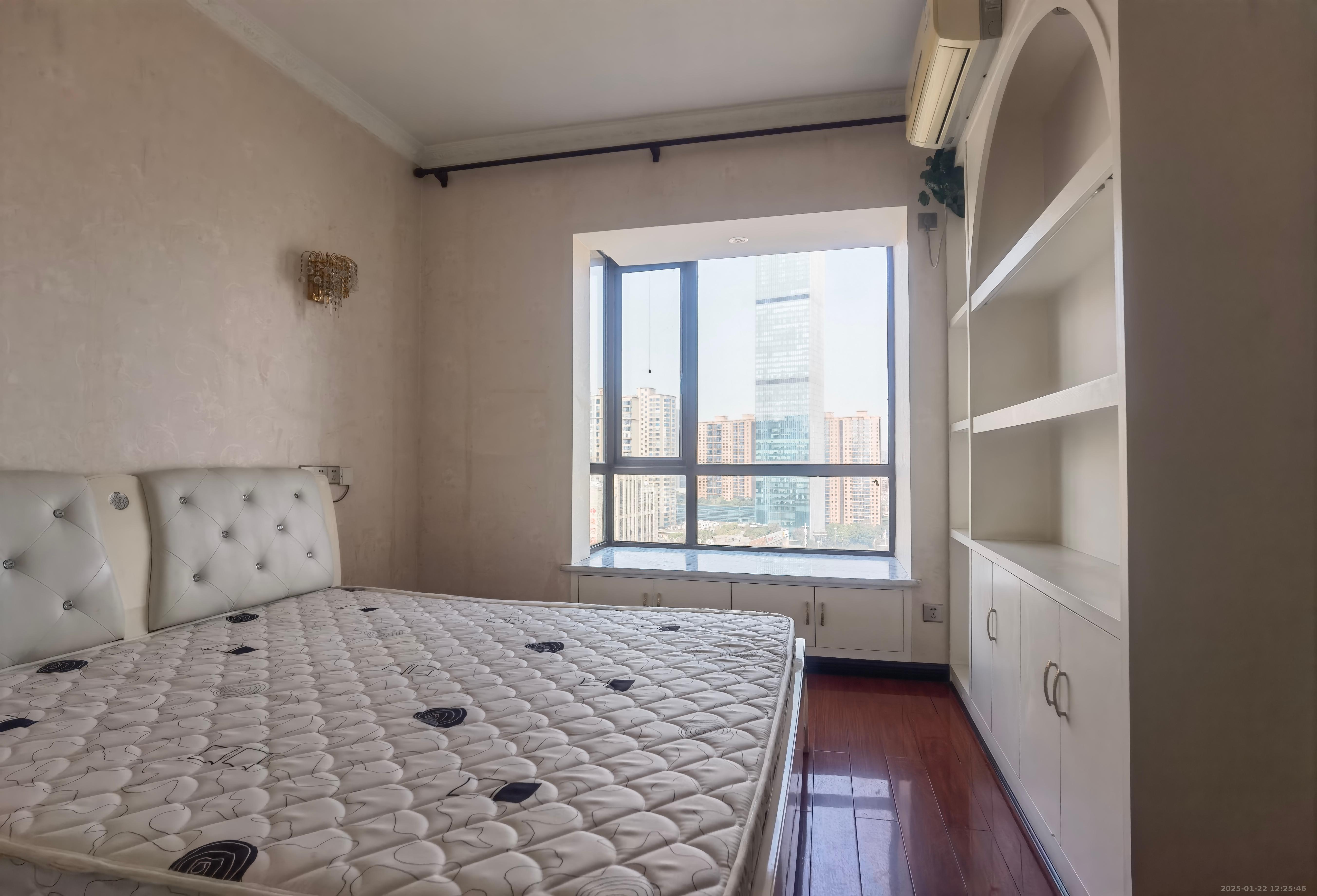 融科檀香山(融科紫檀、香山国际) 6室2厅4卫 7000.0元/月 融科檀香山(融科紫檀、香山国际) 6室2厅4卫 7000.0元/月室内图