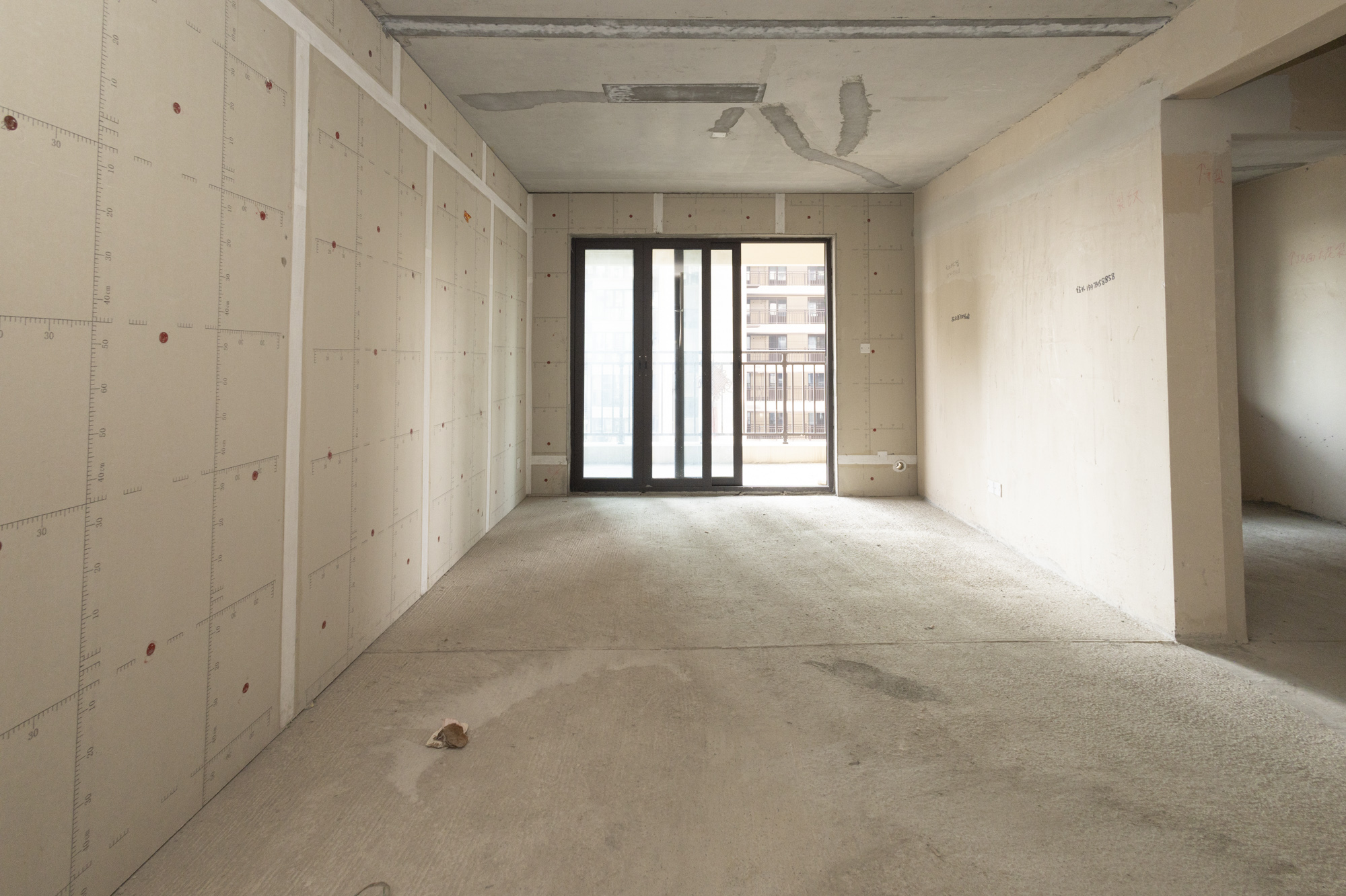 保利堂悦 4室2厅2卫 95.0万 保利堂悦 4室2厅2卫 95.0万客厅