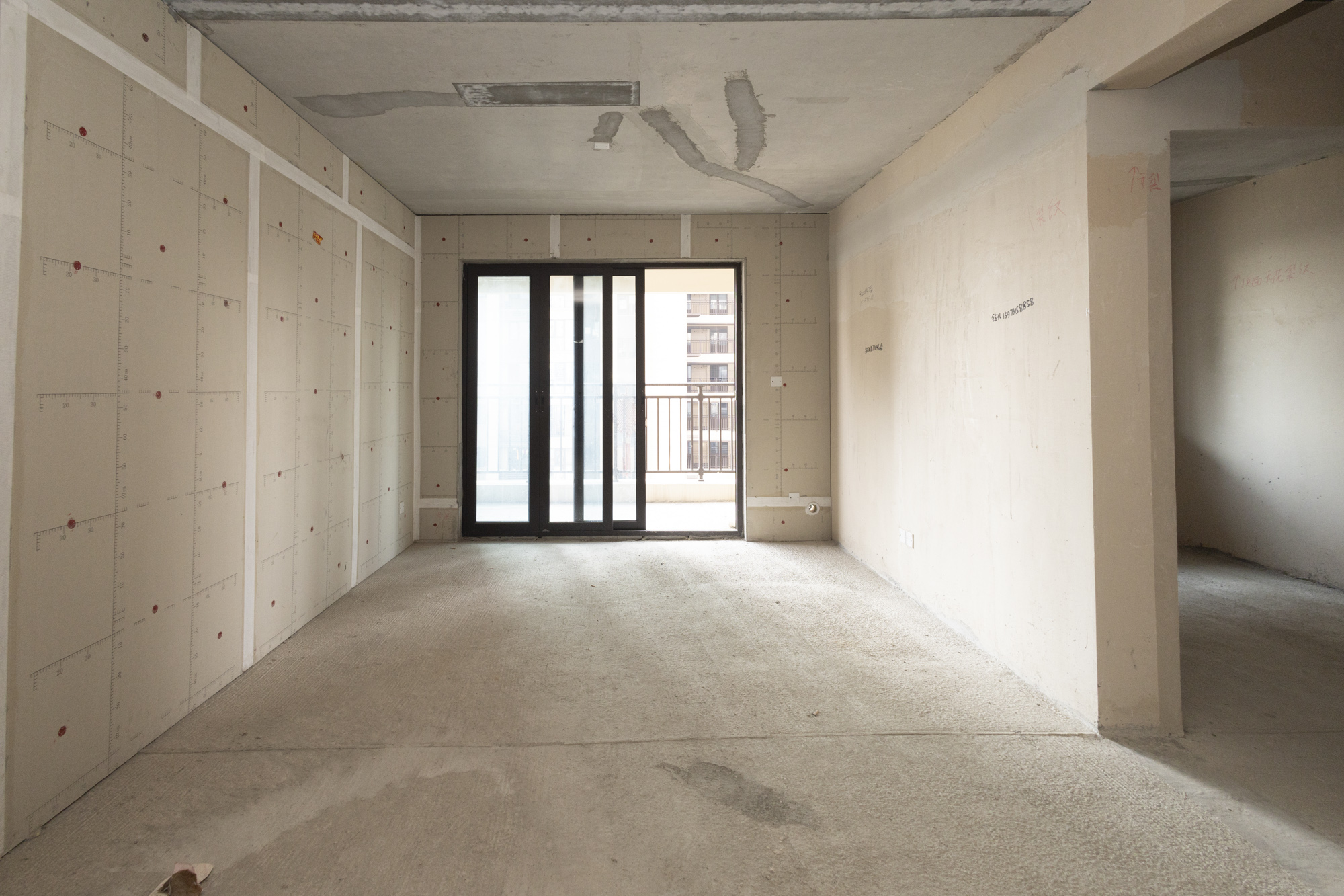 保利堂悦 4室2厅2卫 95.0万 保利堂悦 4室2厅2卫 95.0万客厅