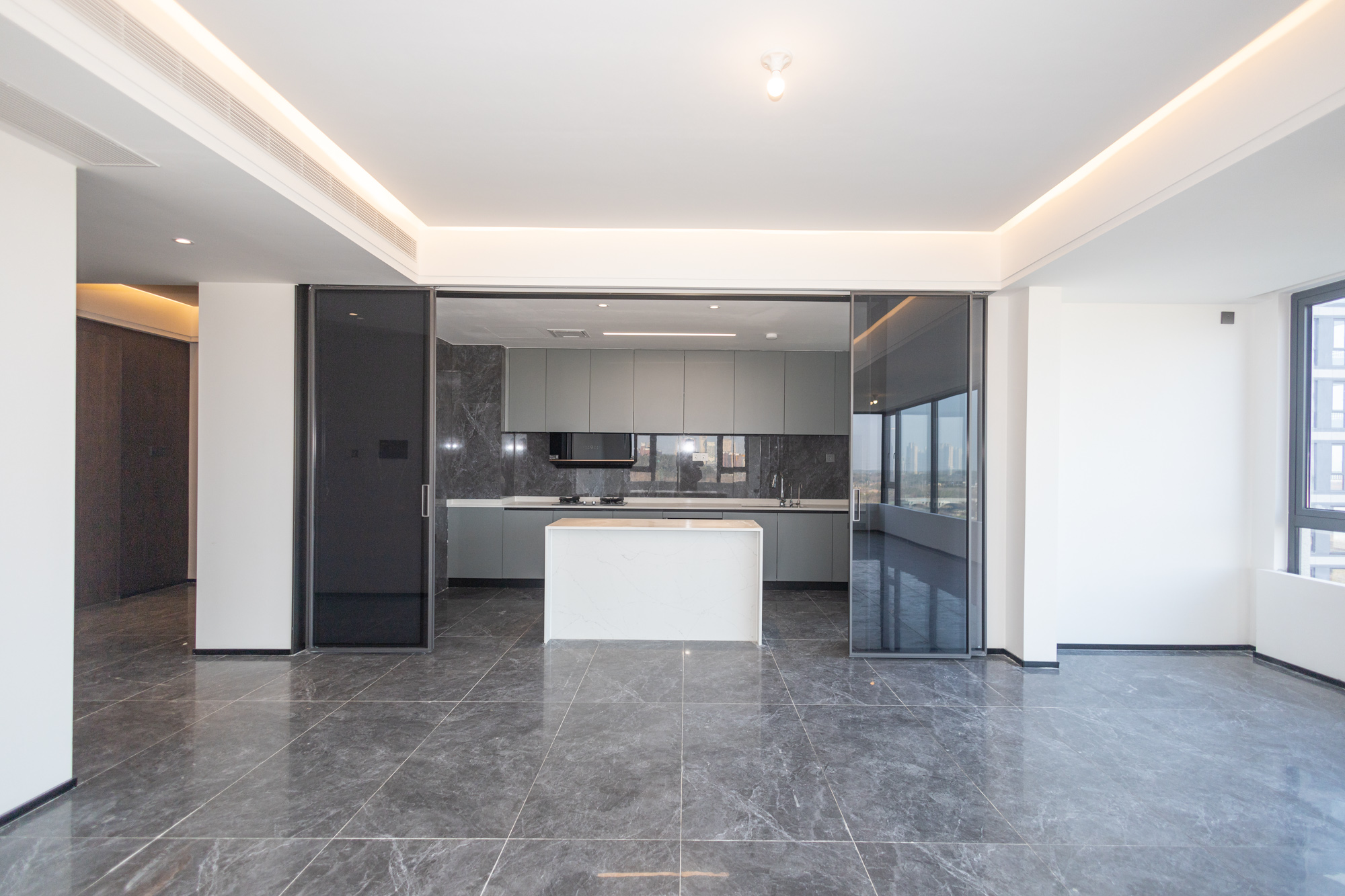 万科松湖天地  5室2厅4卫    357.8万 万科松湖天地  5室2厅4卫    357.8万其他