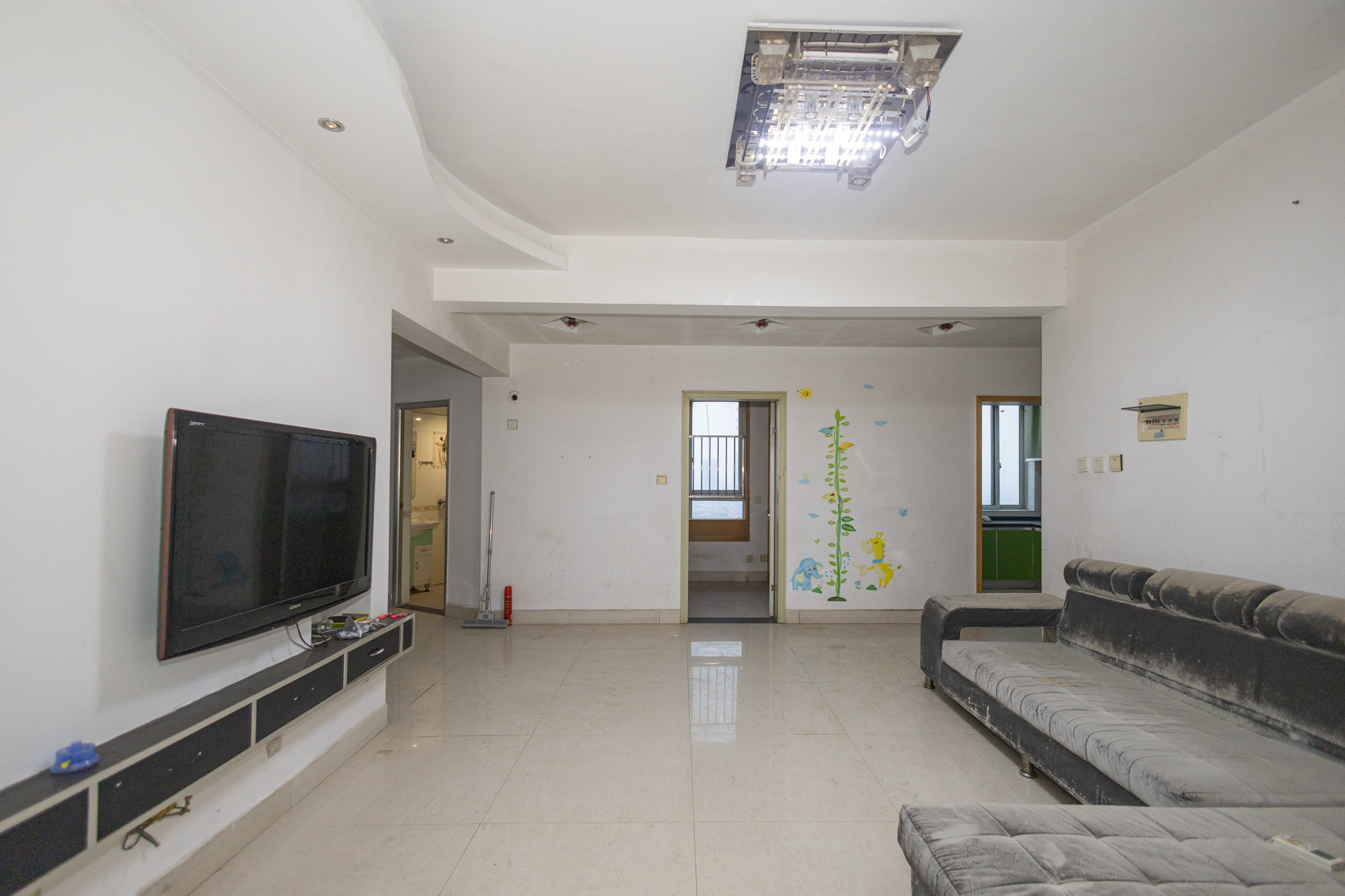 爱琴海岸 2室2厅1卫 49.2万 爱琴海岸 2室2厅1卫 49.2万客厅