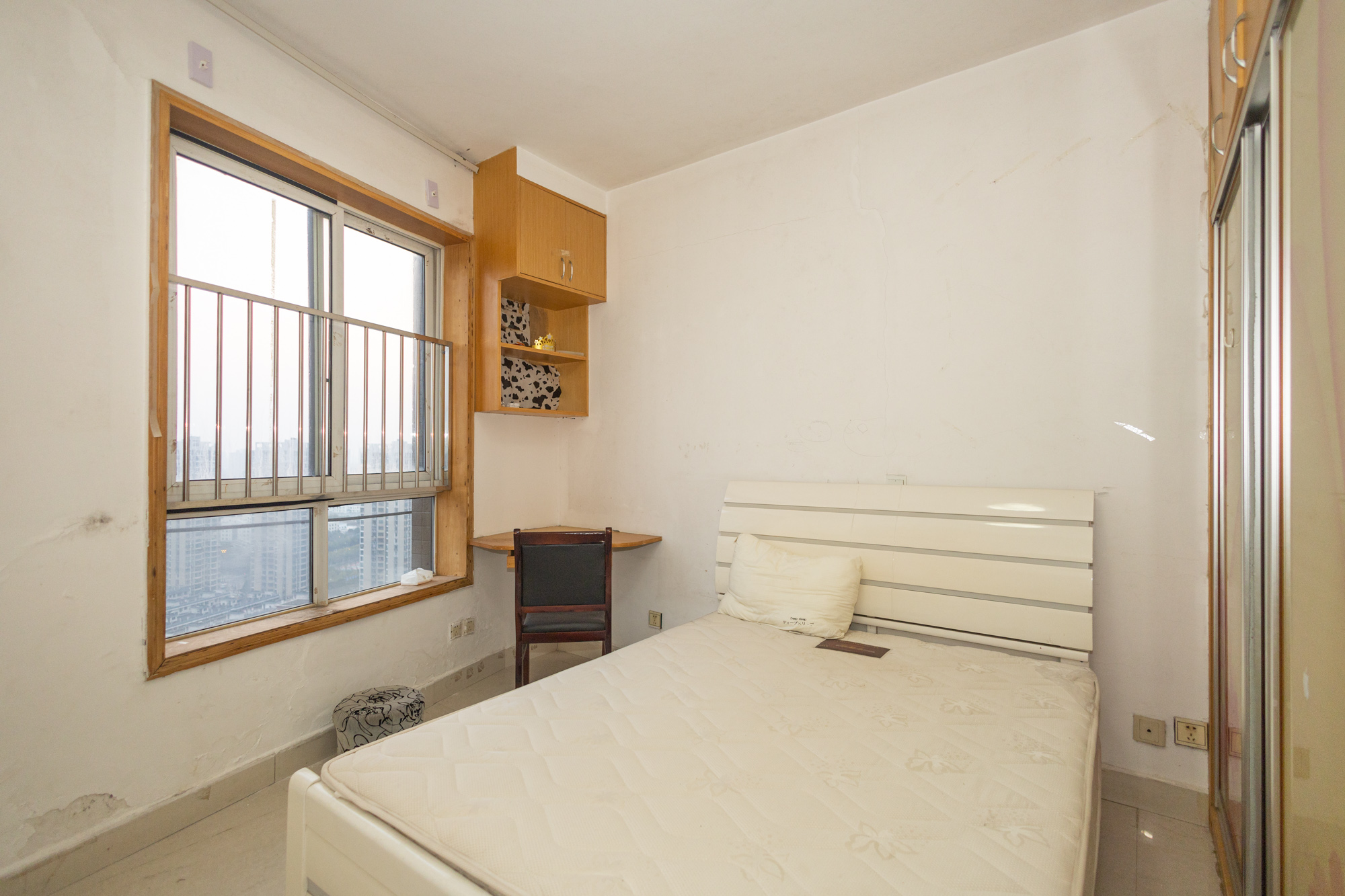 爱琴海岸 2室2厅1卫 49.2万 爱琴海岸 2室2厅1卫 49.2万卧室