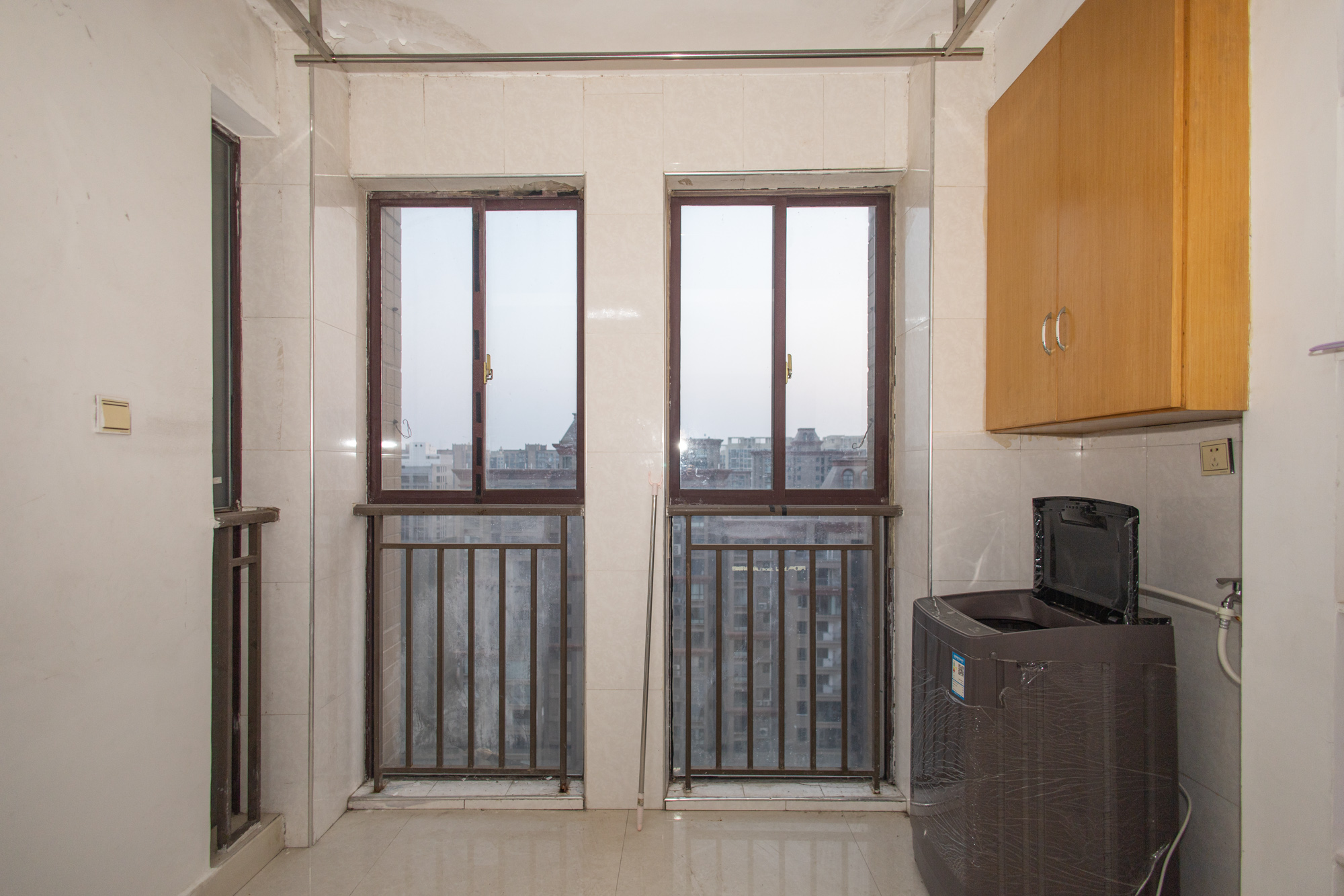 爱琴海岸 2室2厅1卫 49.2万 爱琴海岸 2室2厅1卫 49.2万阳台