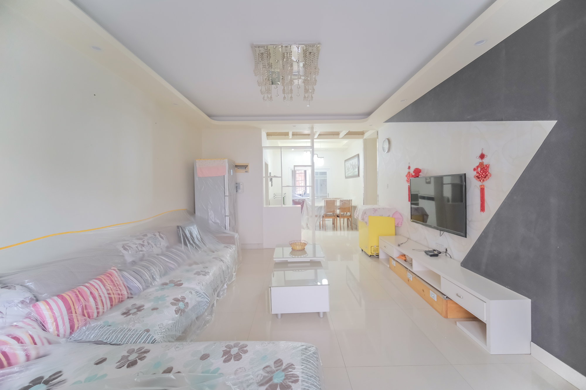 山水湾  3室2厅2卫    63.8万 山水湾  3室2厅2卫    63.8万