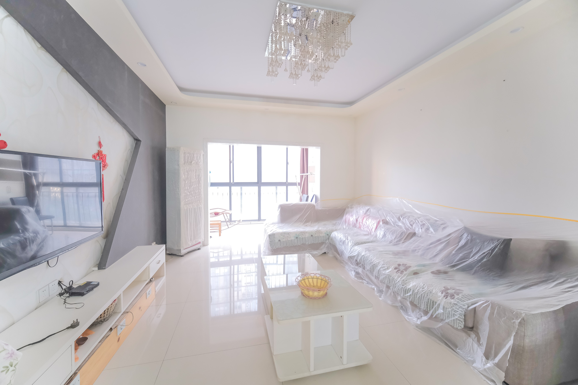 山水湾  3室2厅2卫    63.0万 山水湾  3室2厅2卫    63.0万客厅