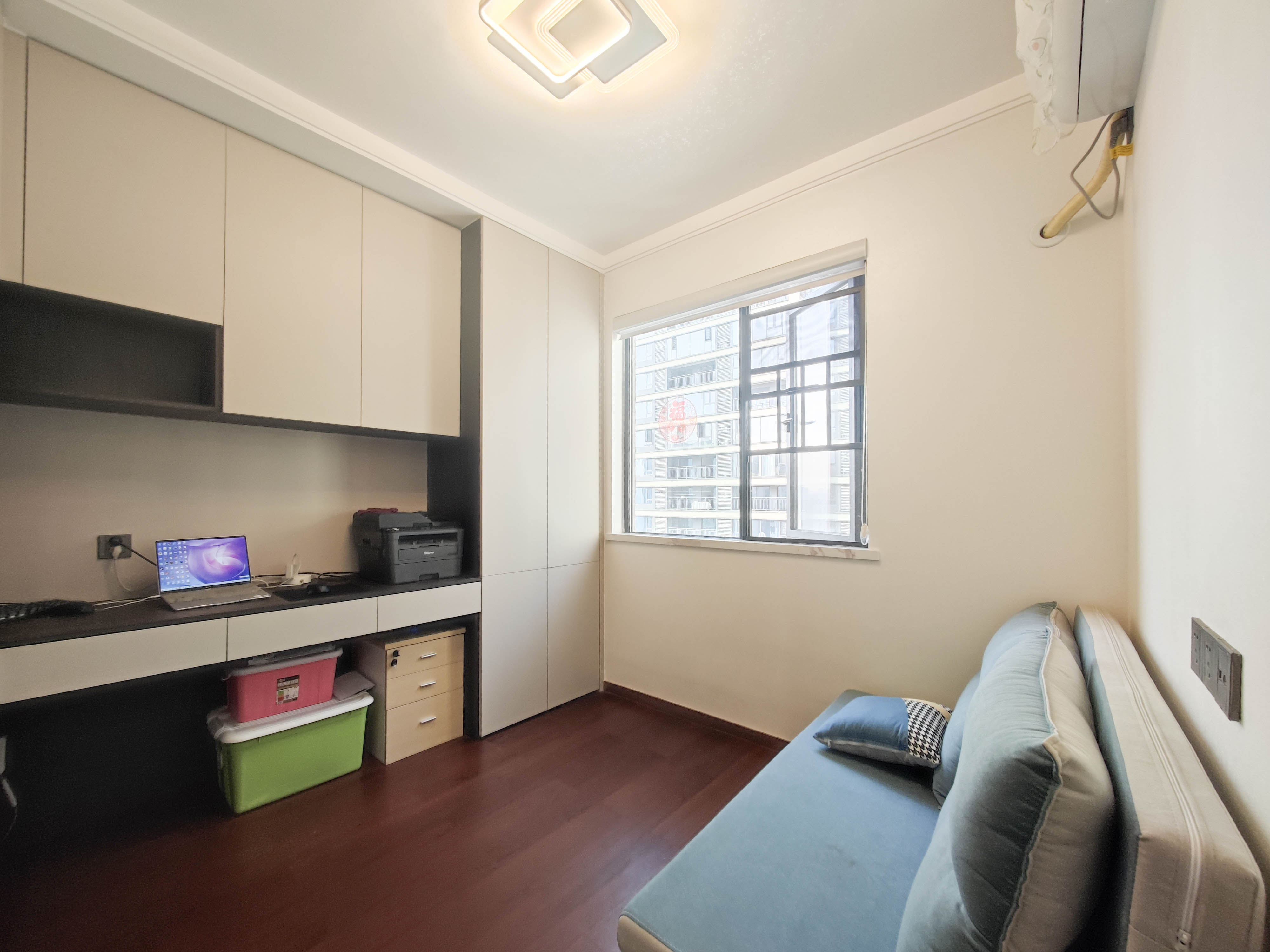 旭辉雨花郡  4室2厅2卫    220.0万 旭辉雨花郡  4室2厅2卫    220.0万其他