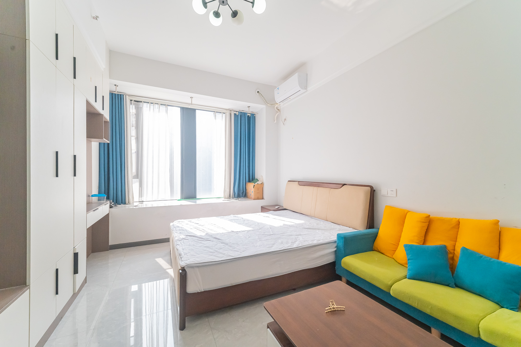 中建悦和城  1室1厅1卫    31.8万 中建悦和城  1室1厅1卫    31.8万客厅