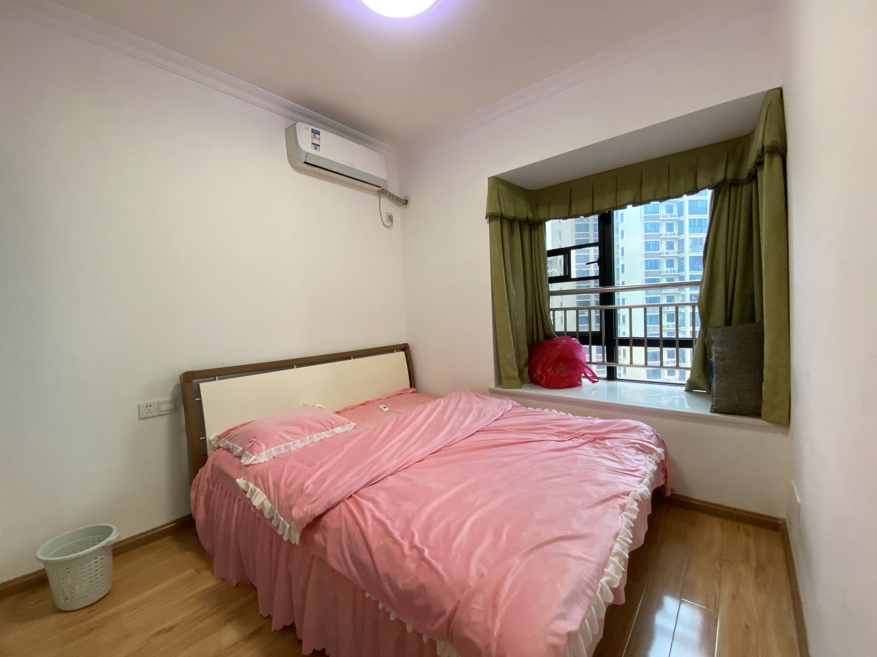 龙腾国际 2室2厅1卫 42.8万 龙腾国际 2室2厅1卫 42.8万室内图