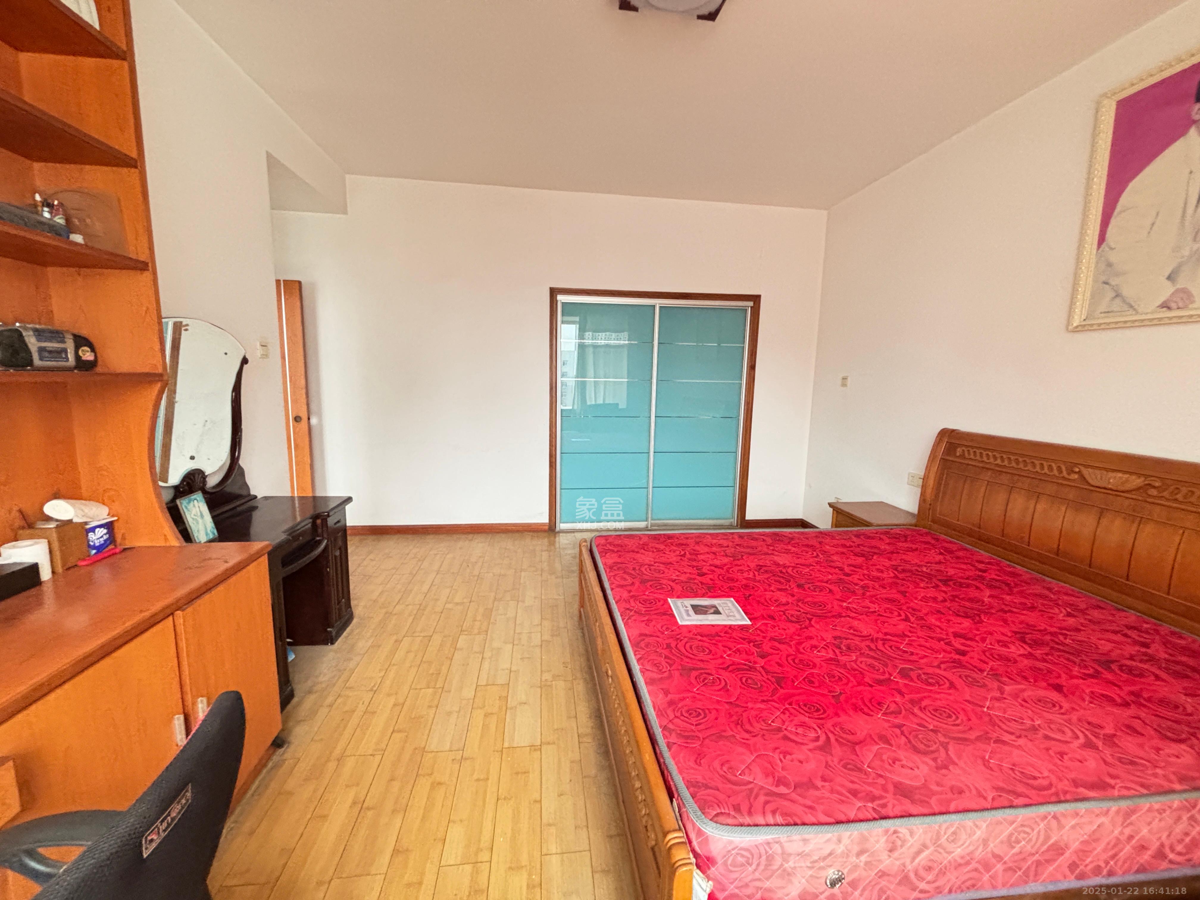 中建桂苑  3室2厅2卫   1680.00元/月室内图