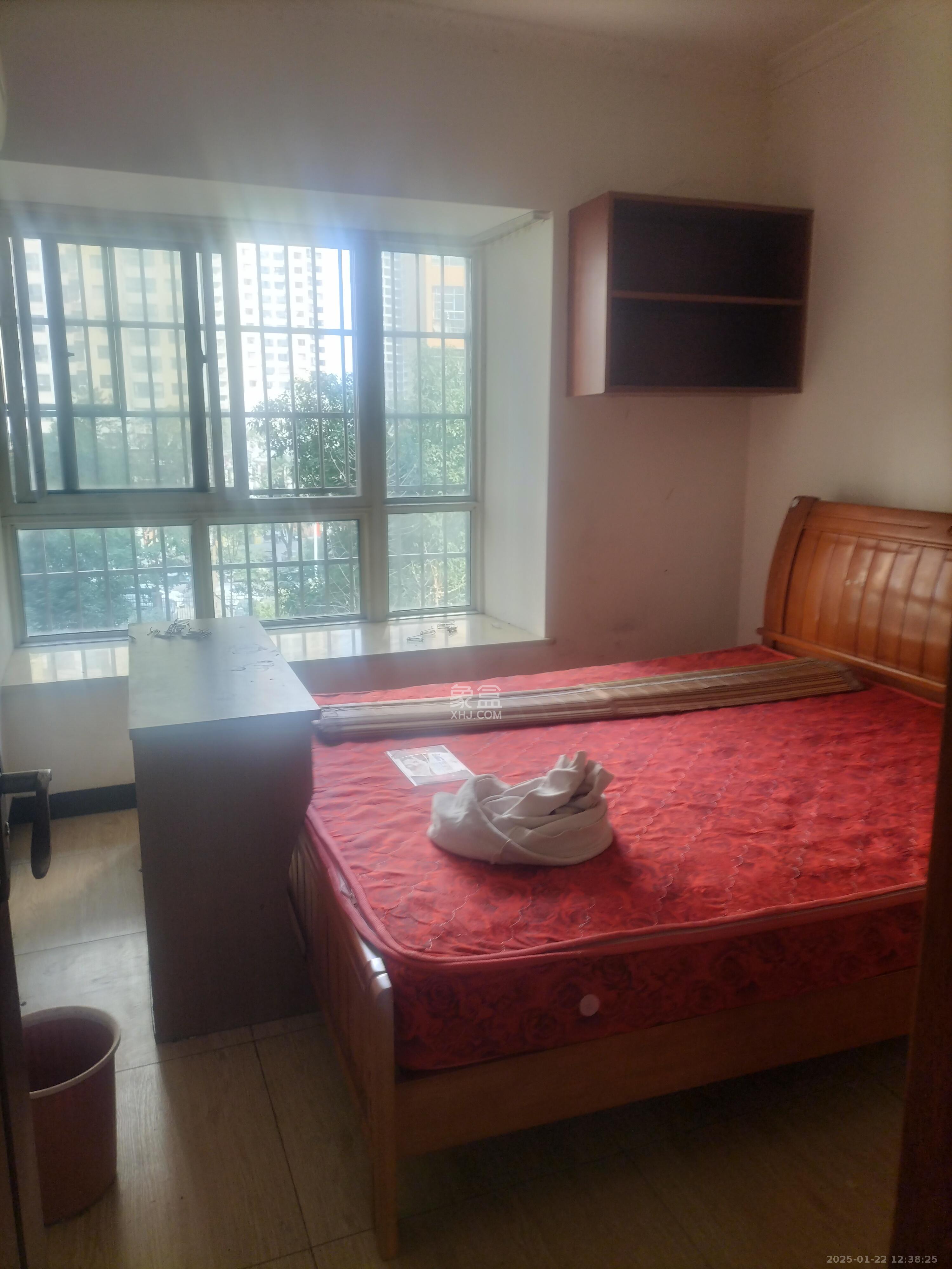 家和苑(原梅溪湖保障性住房一期) 3室2厅1卫 2400.0元/月 家和苑(原梅溪湖保障性住房一期) 3室2厅1卫 2400.0元/月室内图