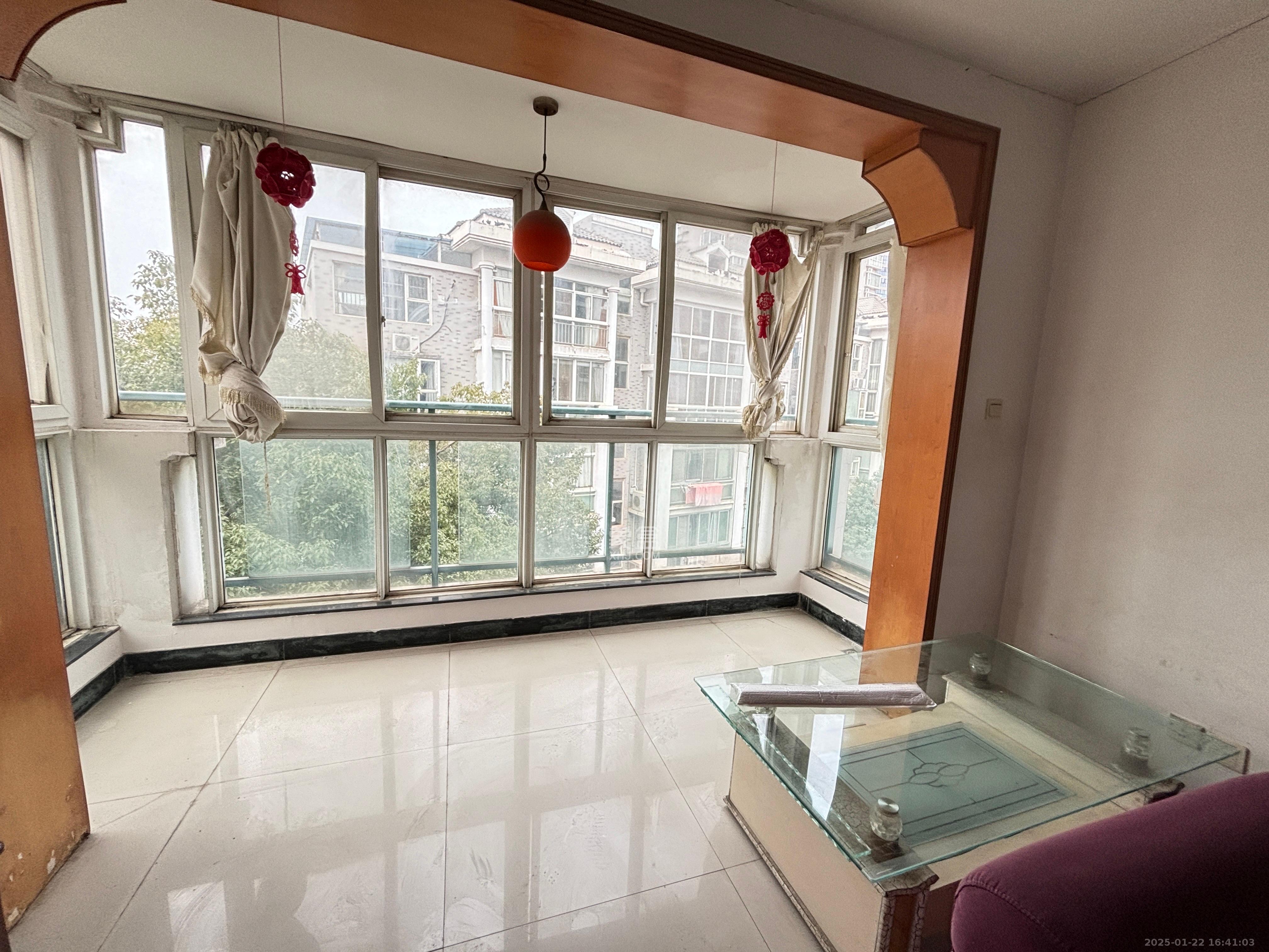 中建桂苑 3室2厅2卫 1500.0元/月 中建桂苑 3室2厅2卫 1500.0元/月室内图