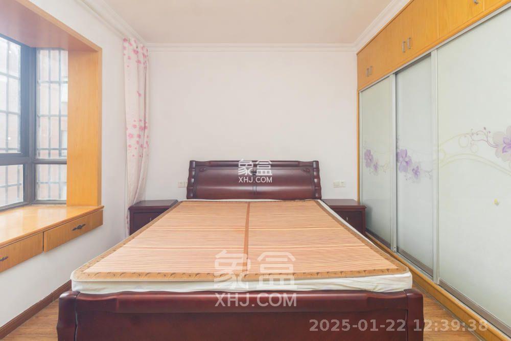 方略潇邦  4室2厅2卫   1900.00元/月室内图