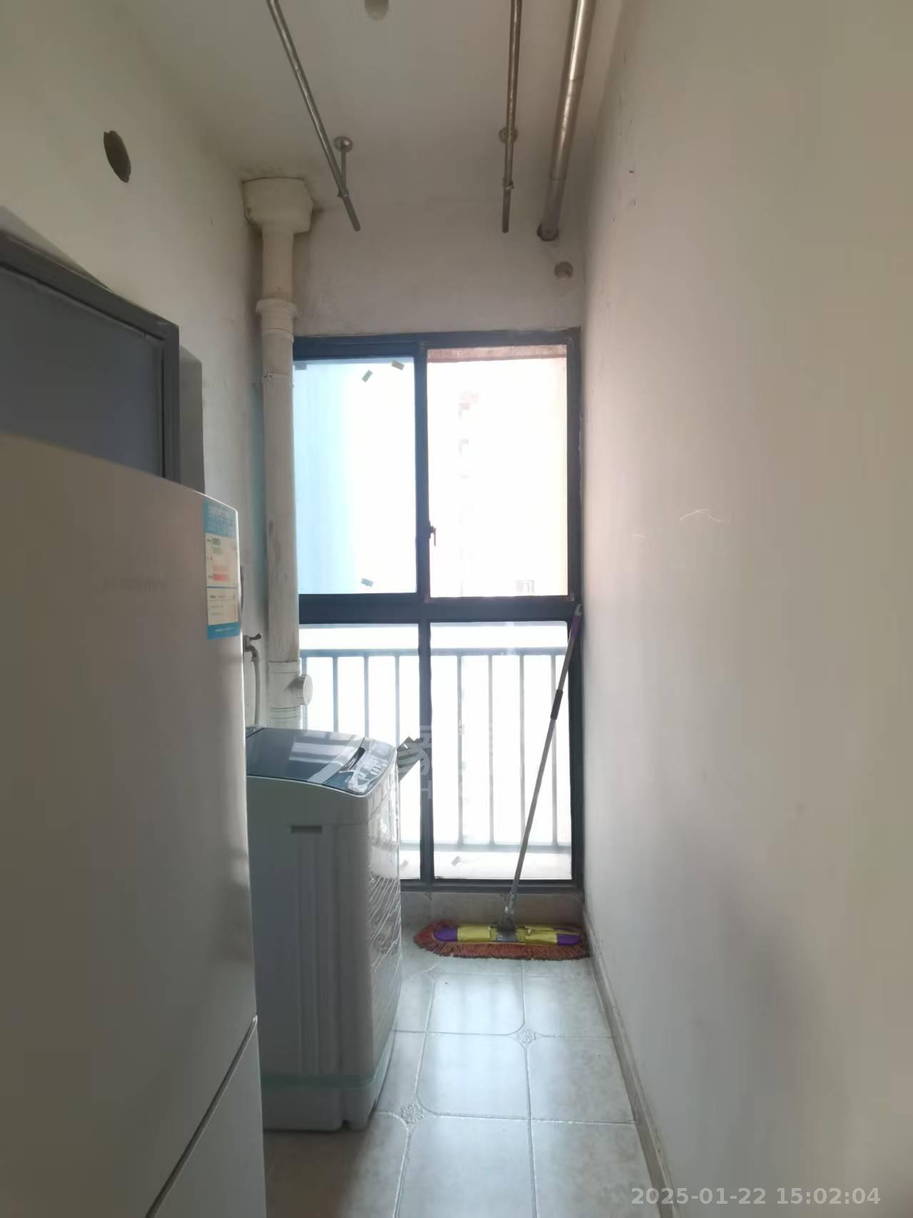 庐山春天早安华晨 2室1厅1卫 1700.0元/月 庐山春天早安华晨 2室1厅1卫 1700.0元/月室内图