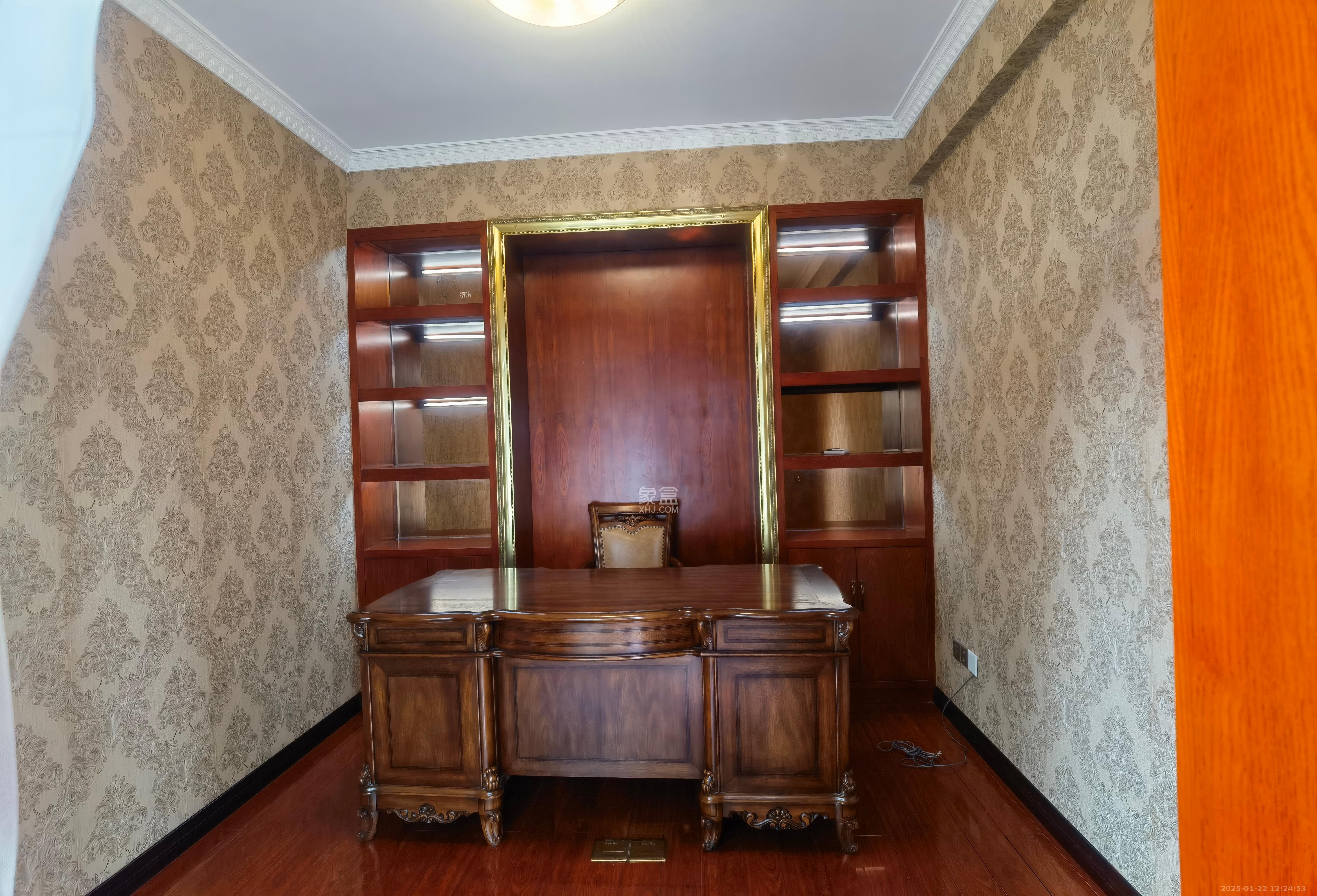 融科檀香山(融科紫檀、香山国际) 6室2厅4卫 7000.0元/月 融科檀香山(融科紫檀、香山国际) 6室2厅4卫 7000.0元/月室内图