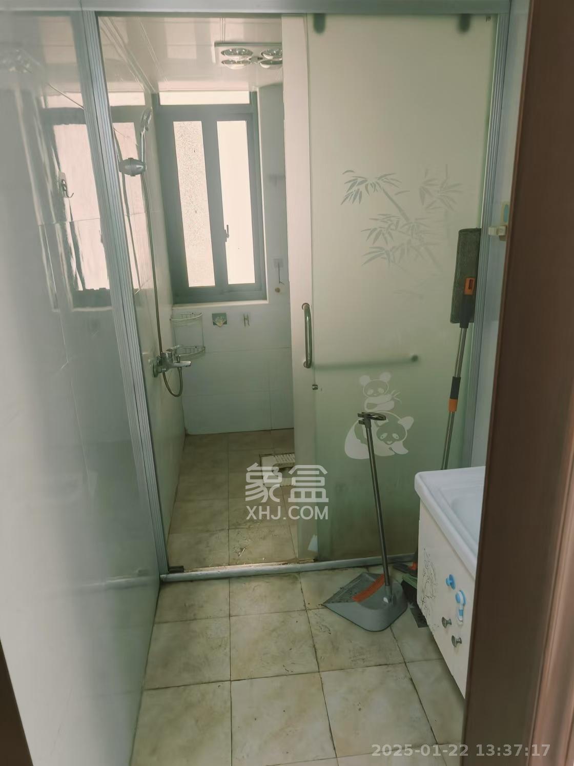 洋湖明园一期 3室1厅1卫 2000.0元/月 洋湖明园一期 3室1厅1卫 2000.0元/月室内图