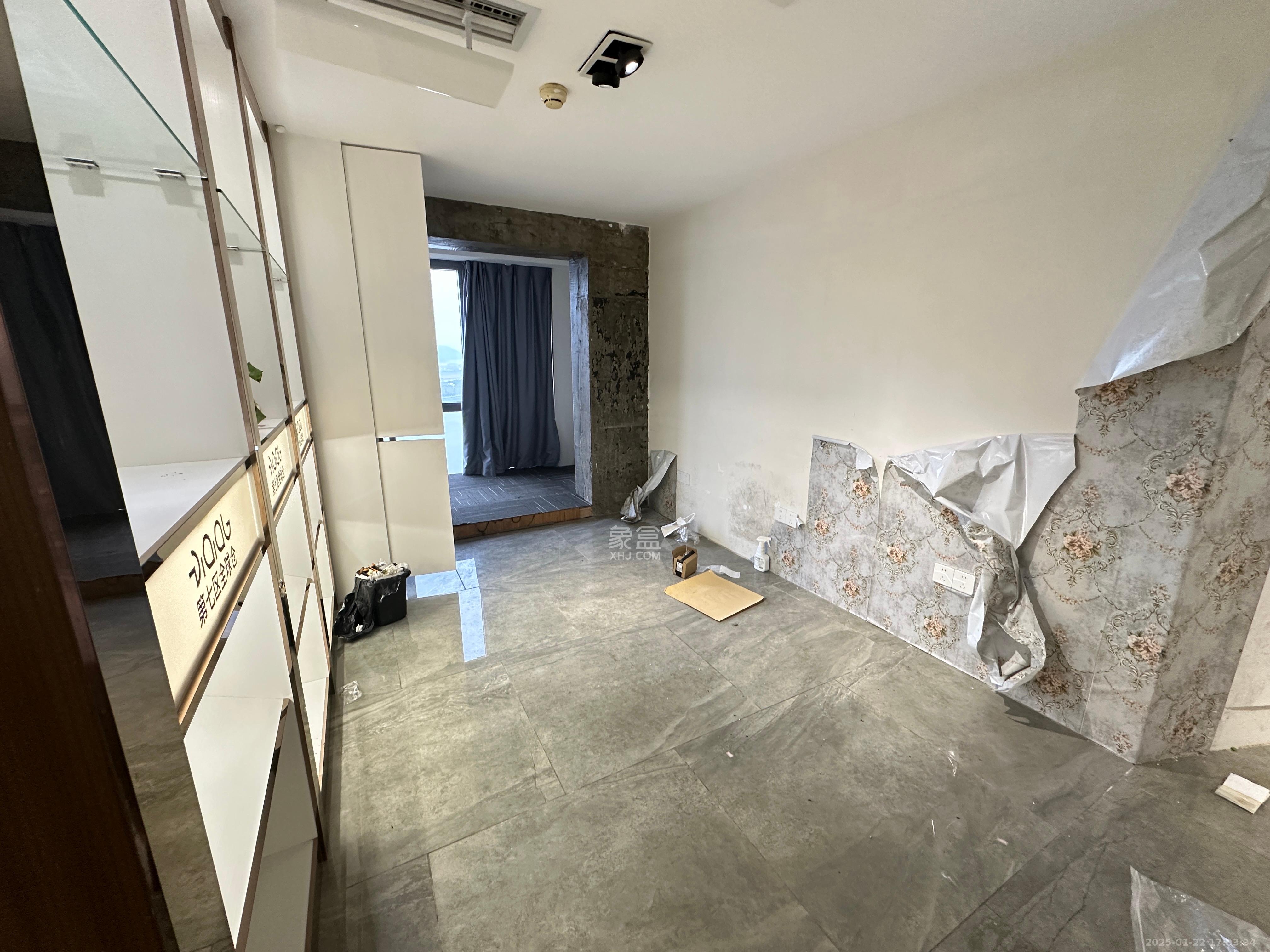 保利国际广场 1室1厅1卫 5000.0元/月 保利国际广场 1室1厅1卫 5000.0元/月室内图