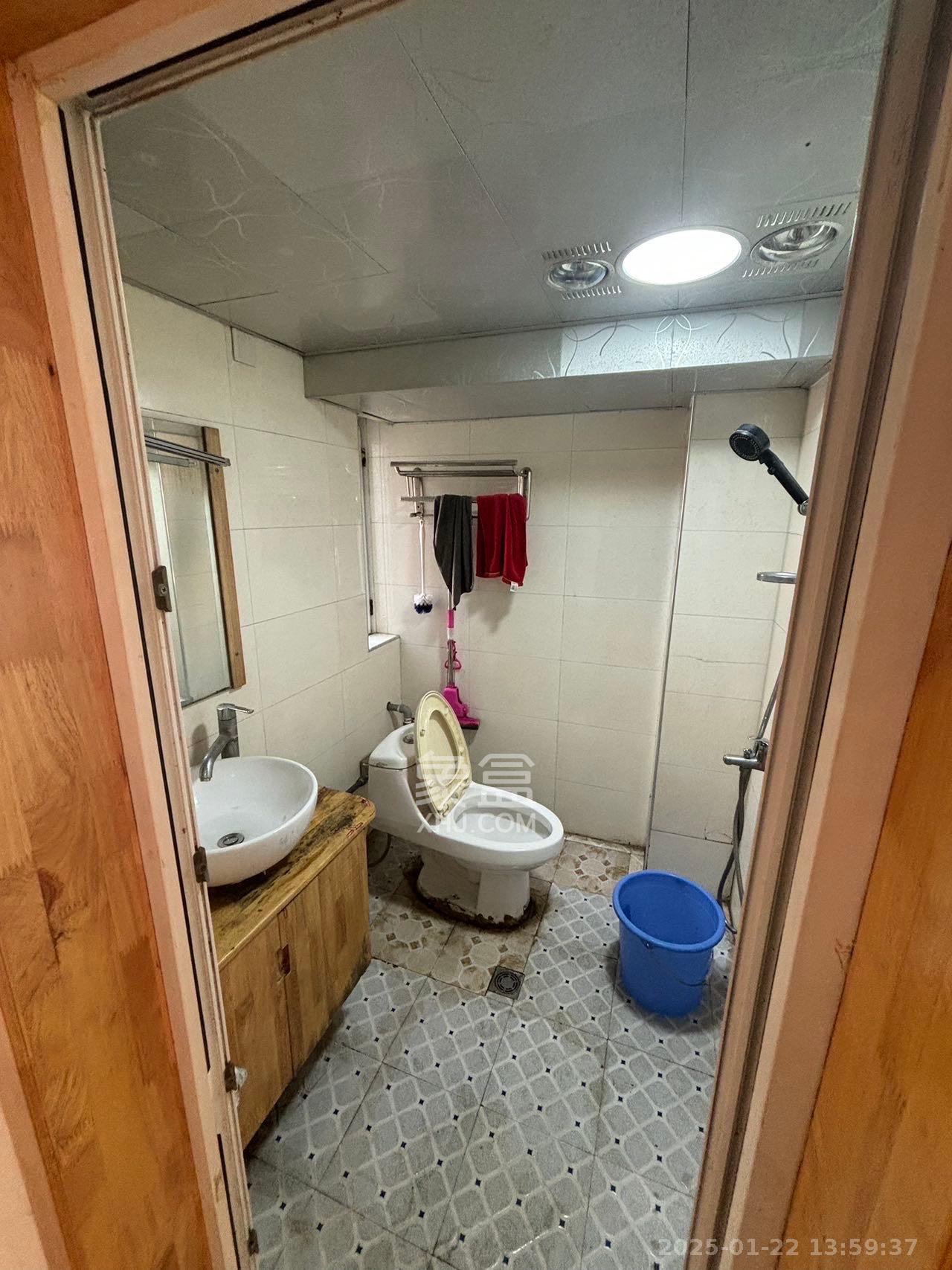 新诚小区 1室0厅0卫 1700.0元/月 新诚小区 1室0厅0卫 1700.0元/月室内图