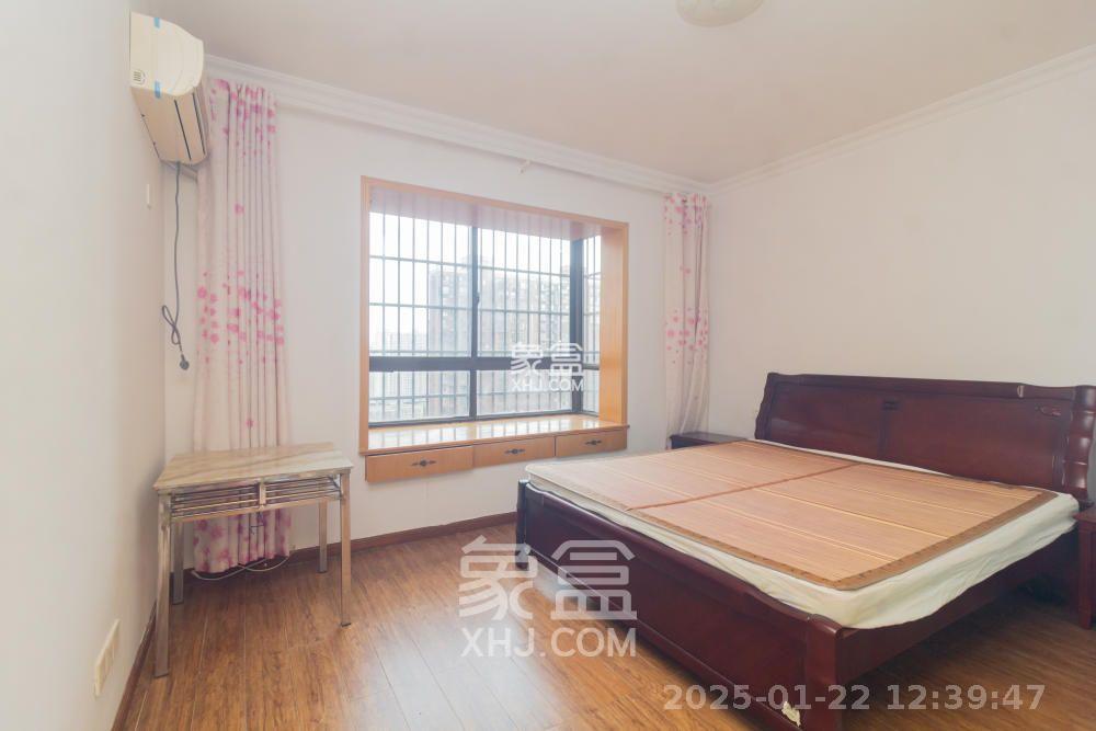 方略潇邦  4室2厅2卫   1900.00元/月室内图