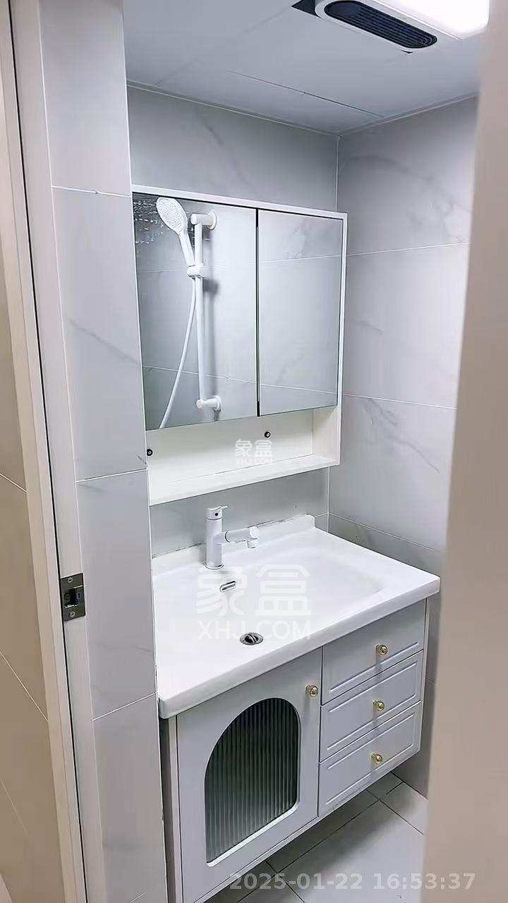 保利天禧EF区  1室1厅1卫    3800.0元/月 保利天禧EF区  1室1厅1卫    3800.0元/月室内图