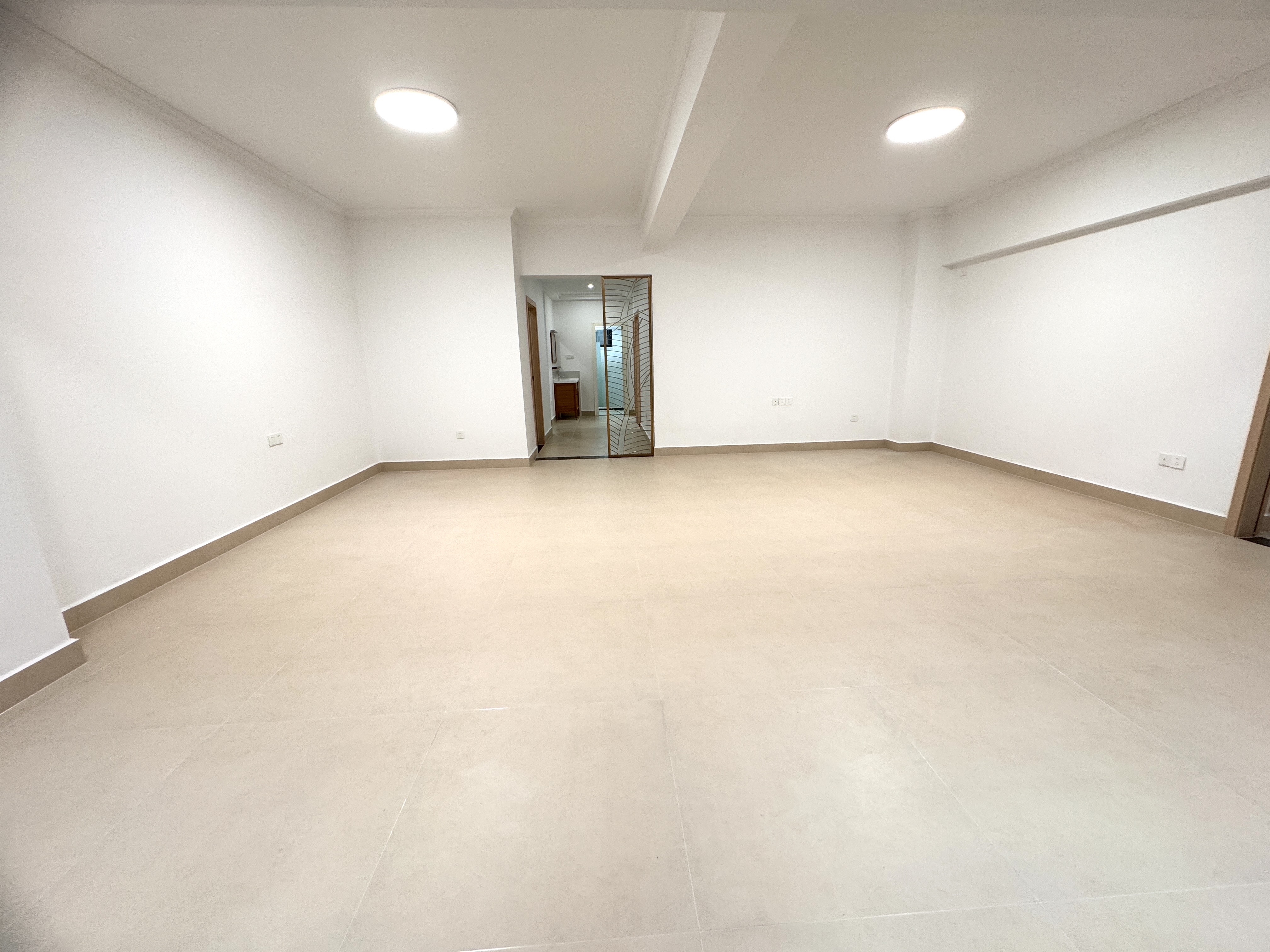 侨汇外资物资总公司宿舍 4室2厅1卫 129.0万 侨汇外资物资总公司宿舍 4室2厅1卫 129.0万客厅