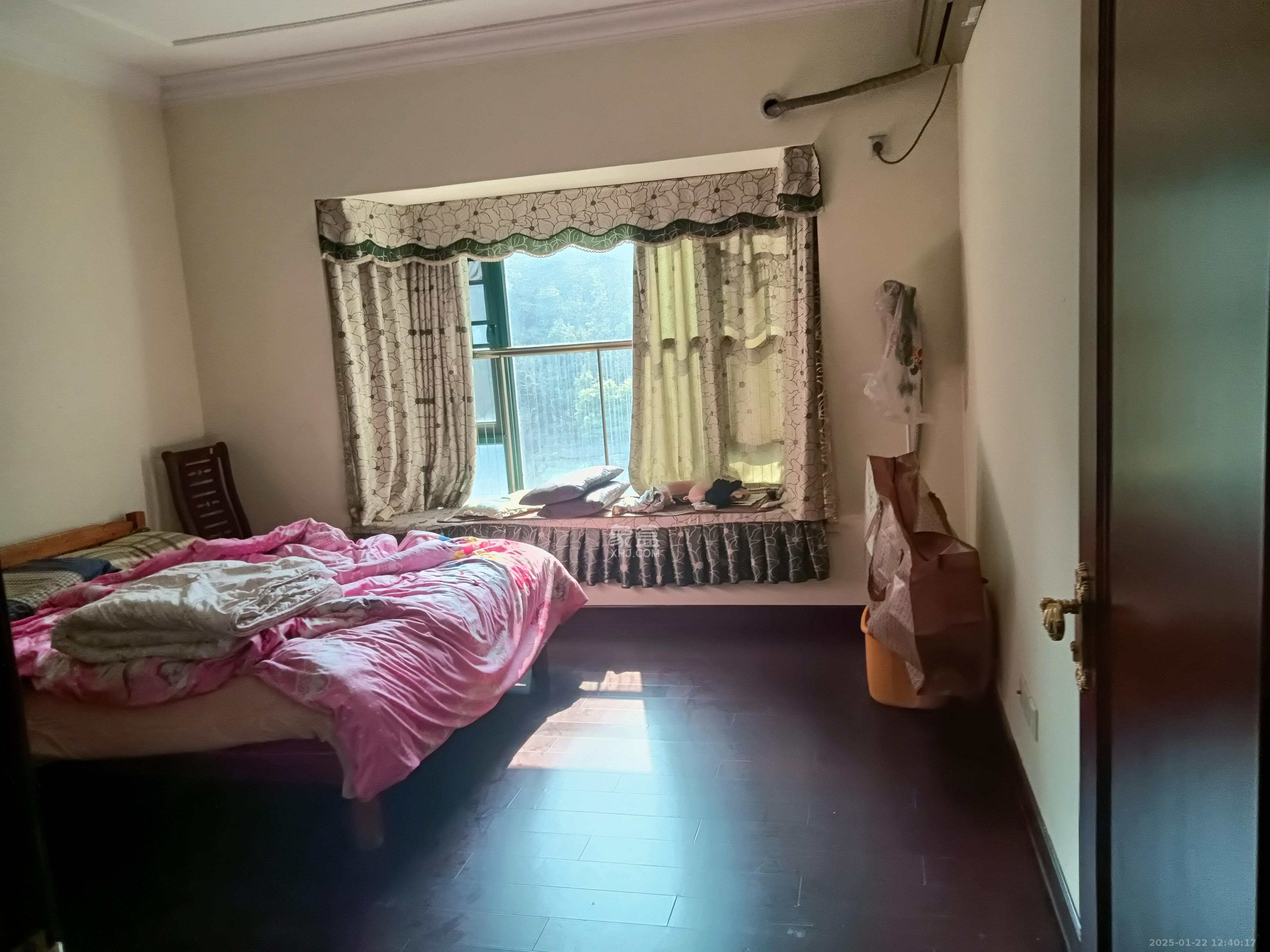 恒大城 3室2厅1卫 2600.0元/月 恒大城 3室2厅1卫 2600.0元/月室内图