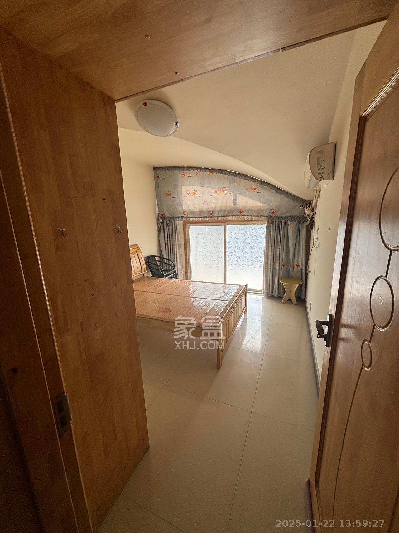 新诚小区 1室0厅0卫 1700.0元/月 新诚小区 1室0厅0卫 1700.0元/月室内图