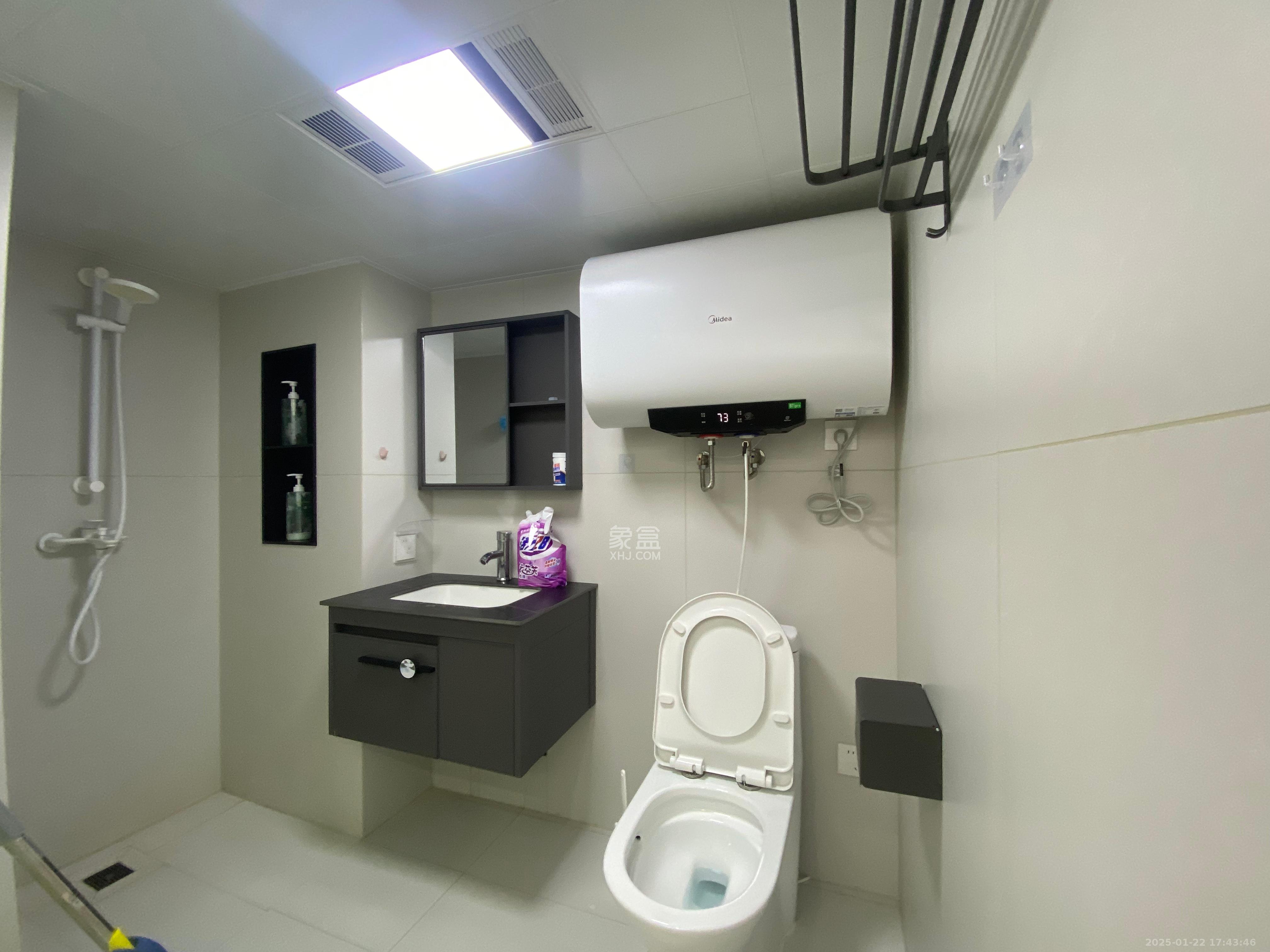 中交广场公寓 1室0厅0卫 2300.0元/月 中交广场公寓 1室0厅0卫 2300.0元/月室内图