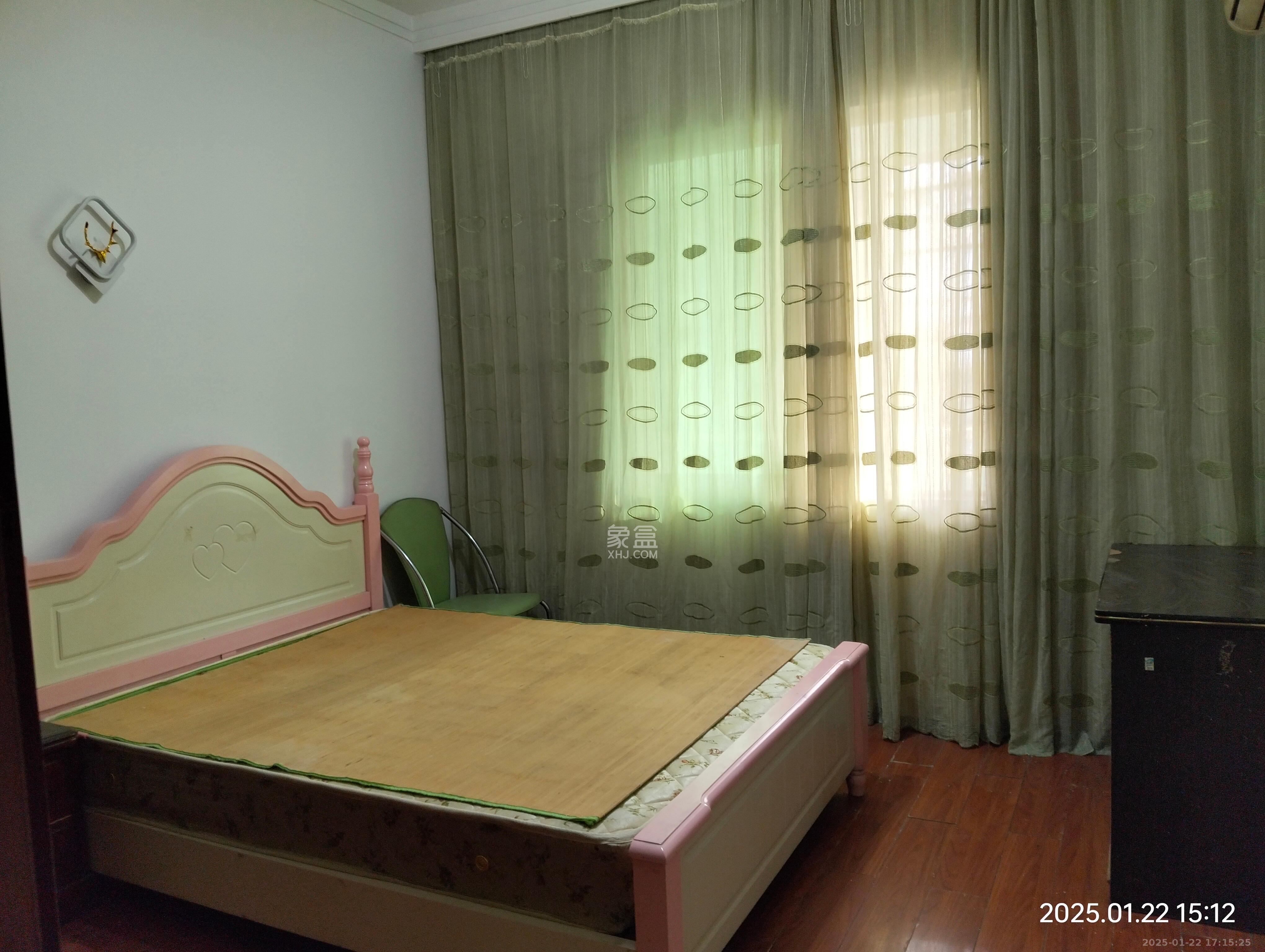 中南汽车世界 3室2厅1卫 1180.0元/月 中南汽车世界 3室2厅1卫 1180.0元/月室内图