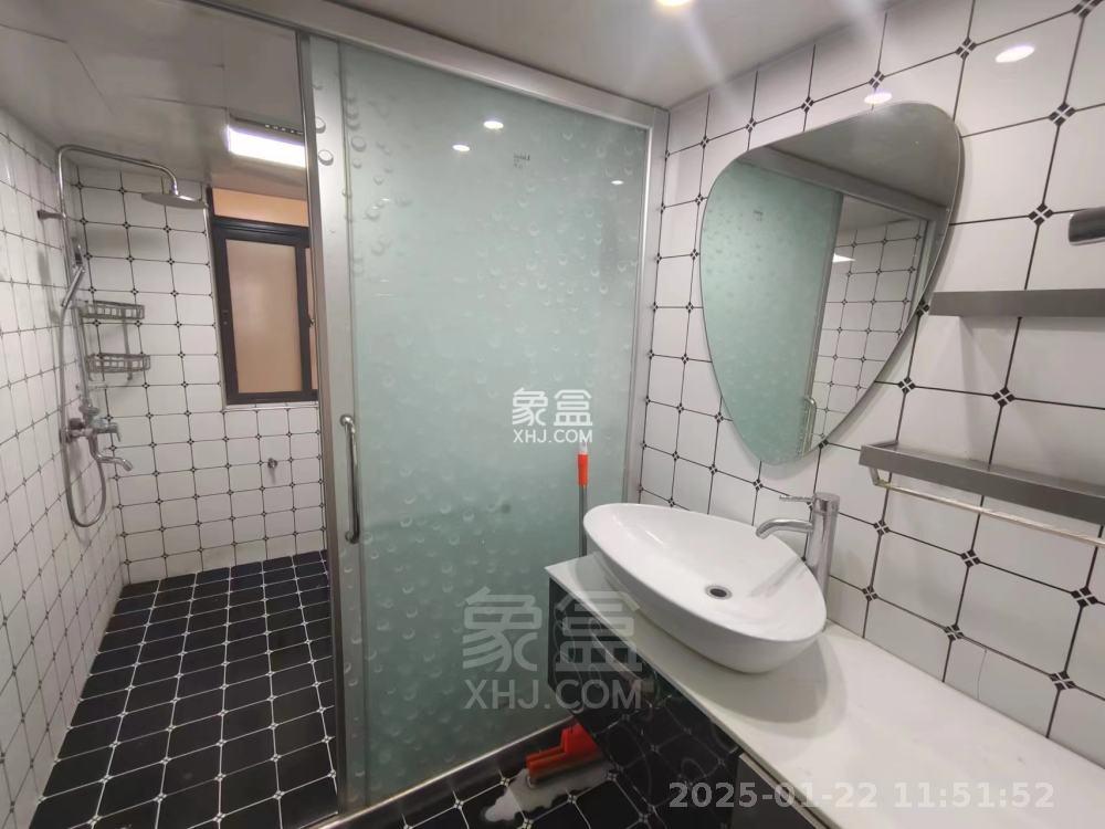 海韵天城  3室2厅2卫   2000.00元/月室内图