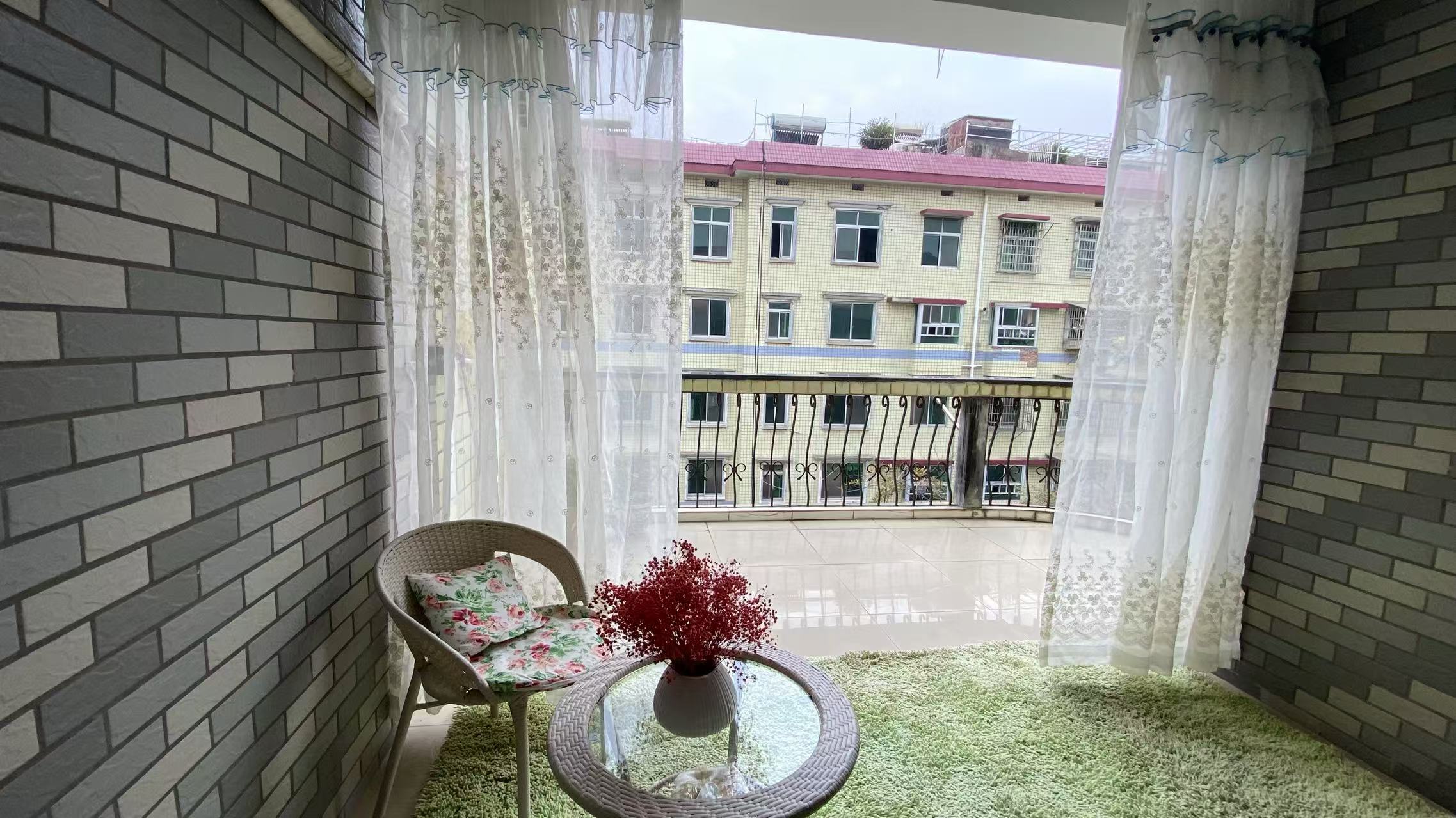 梓山苑小区 4室2厅3卫 80.0万 梓山苑小区 4室2厅3卫 80.0万室内图