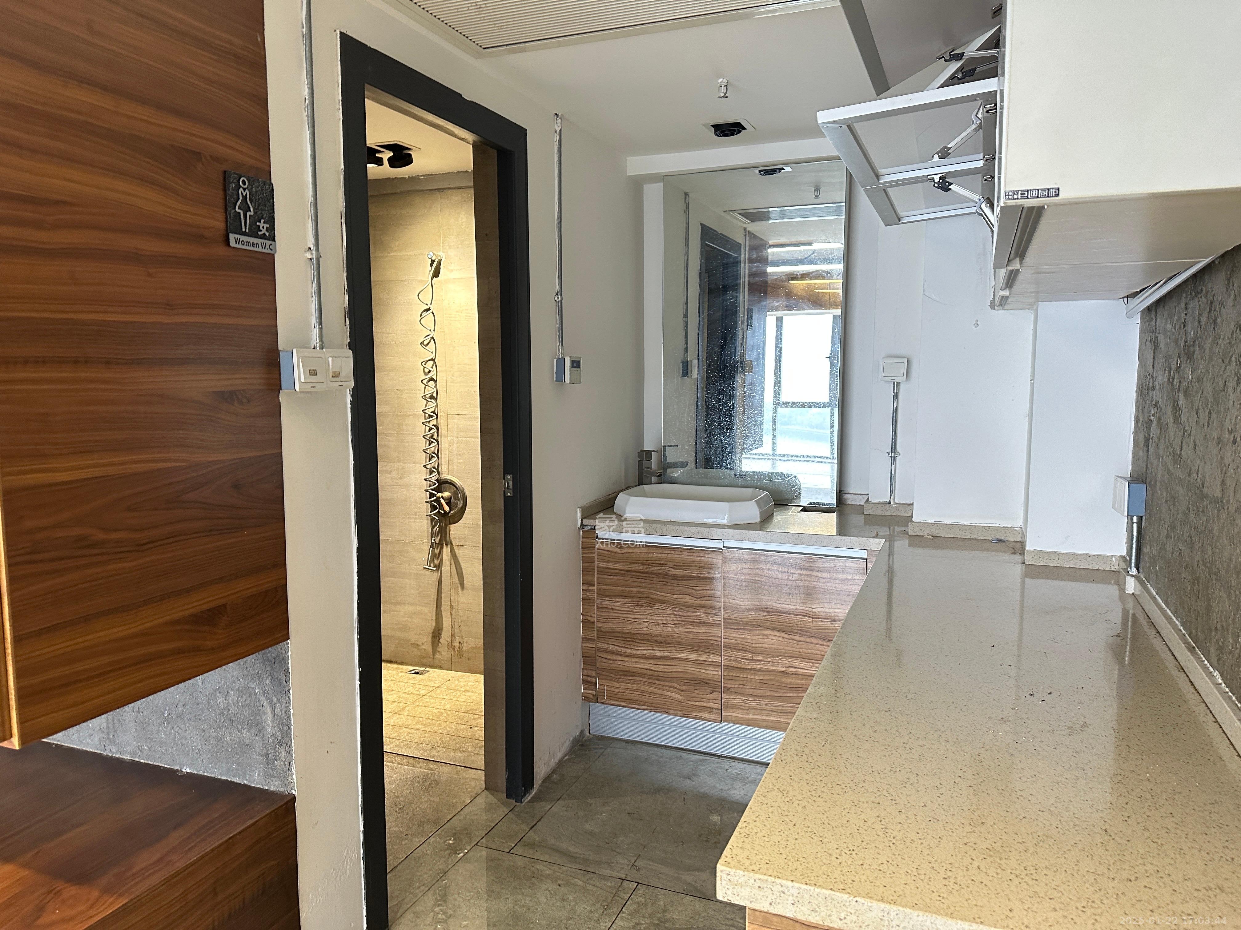 保利国际广场 1室1厅1卫 5000.0元/月 保利国际广场 1室1厅1卫 5000.0元/月室内图