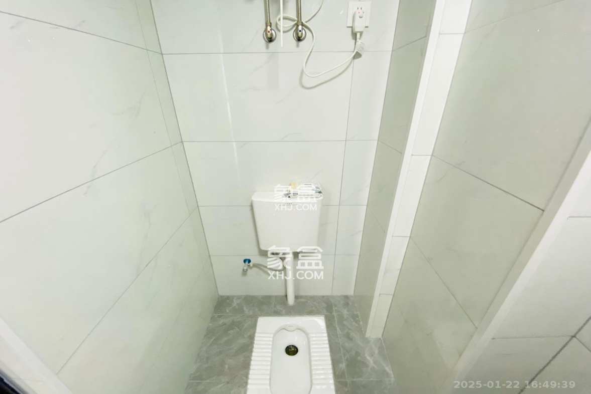 新力铂园(江山云著)  1室1厅1卫    1400.0元/月 新力铂园(江山云著)  1室1厅1卫    1400.0元/月室内图