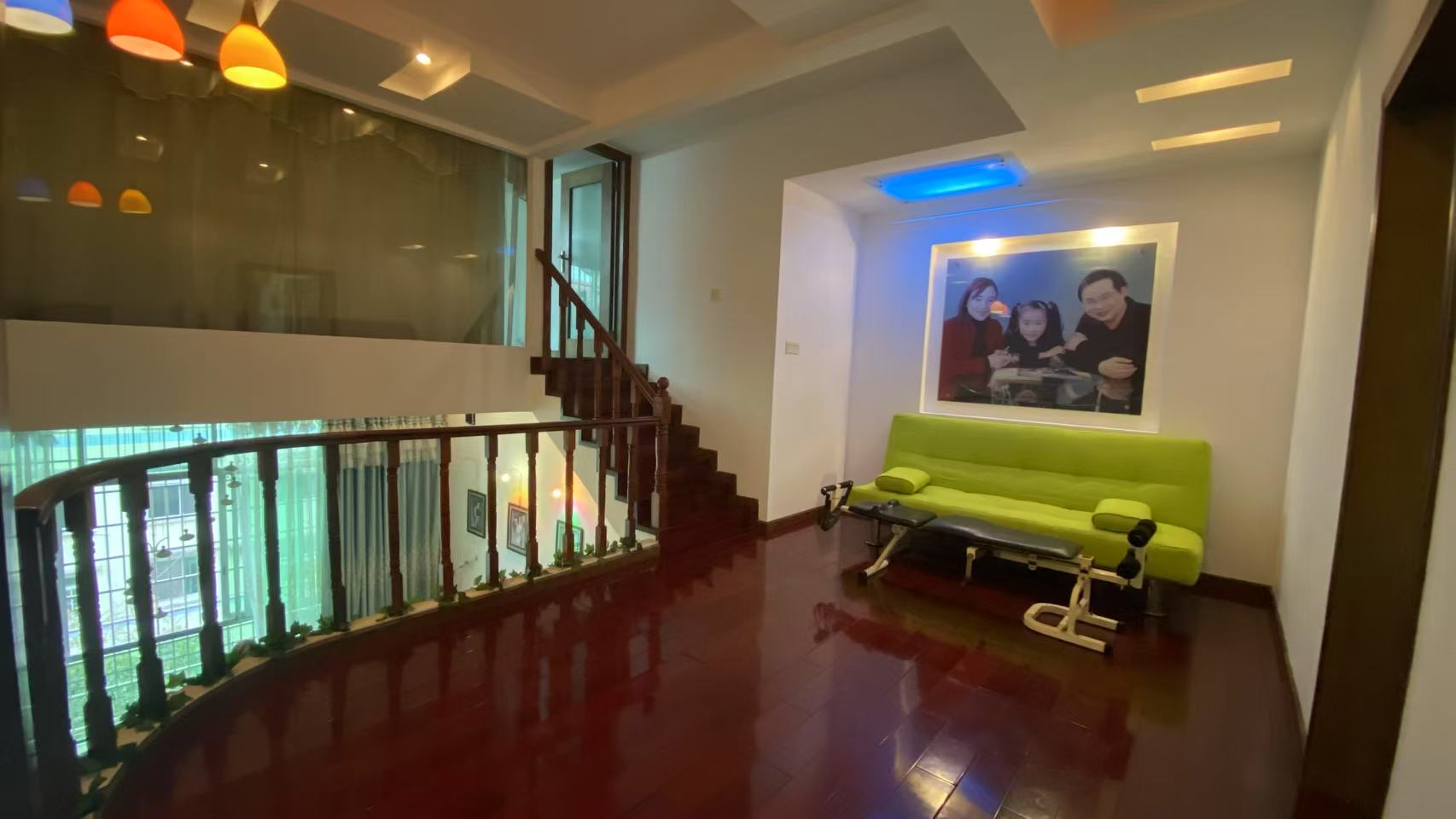 梓山苑小区 4室2厅3卫 80.0万 梓山苑小区 4室2厅3卫 80.0万室内图