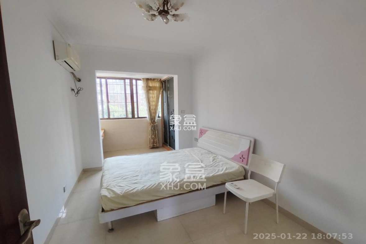 洪西安置小区(洪缘小区)  3室2厅1卫    2000.0元/月 洪西安置小区(洪缘小区)  3室2厅1卫    2000.0元/月室内图