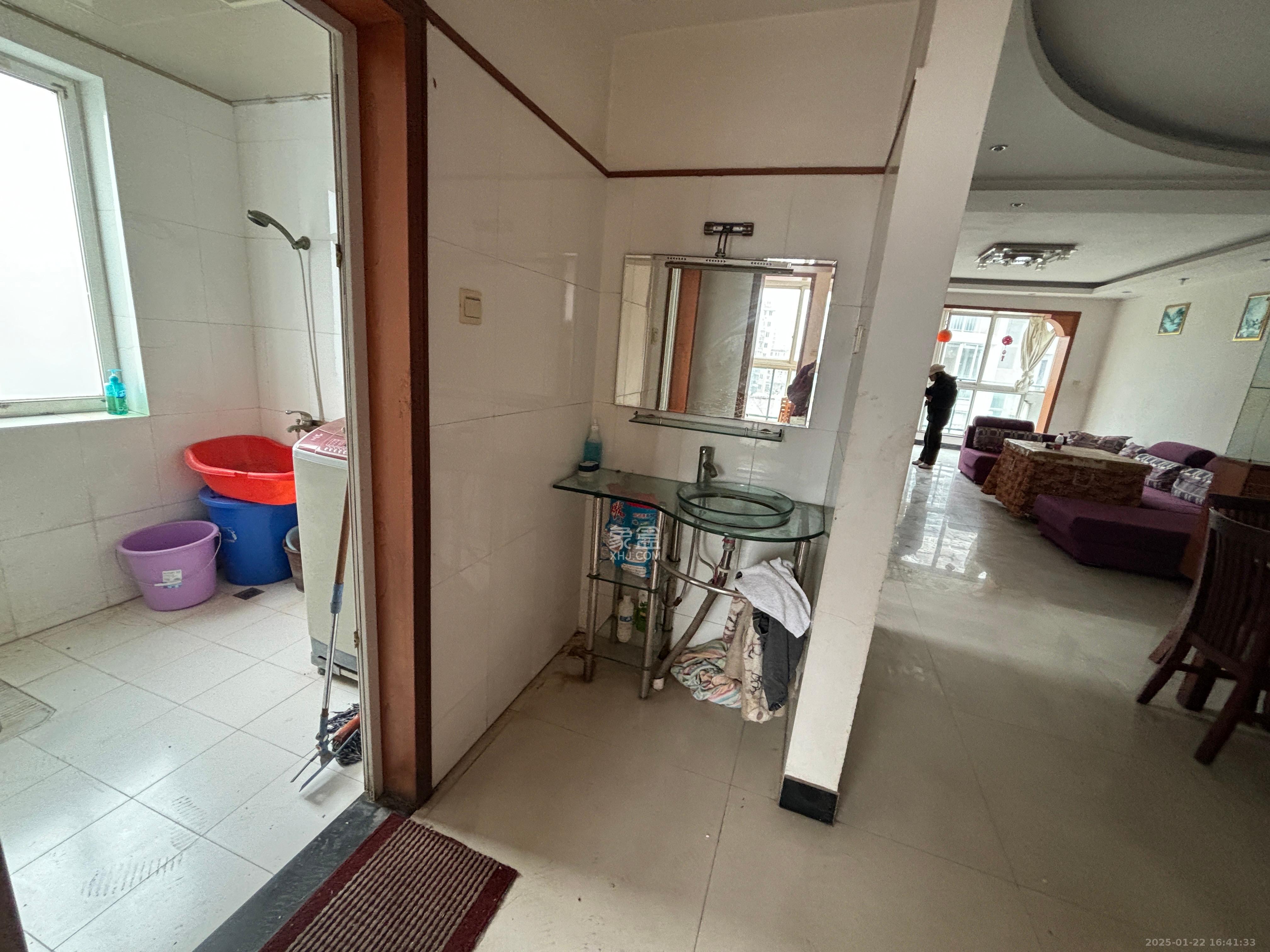 中建桂苑  3室2厅2卫   1680.00元/月室内图