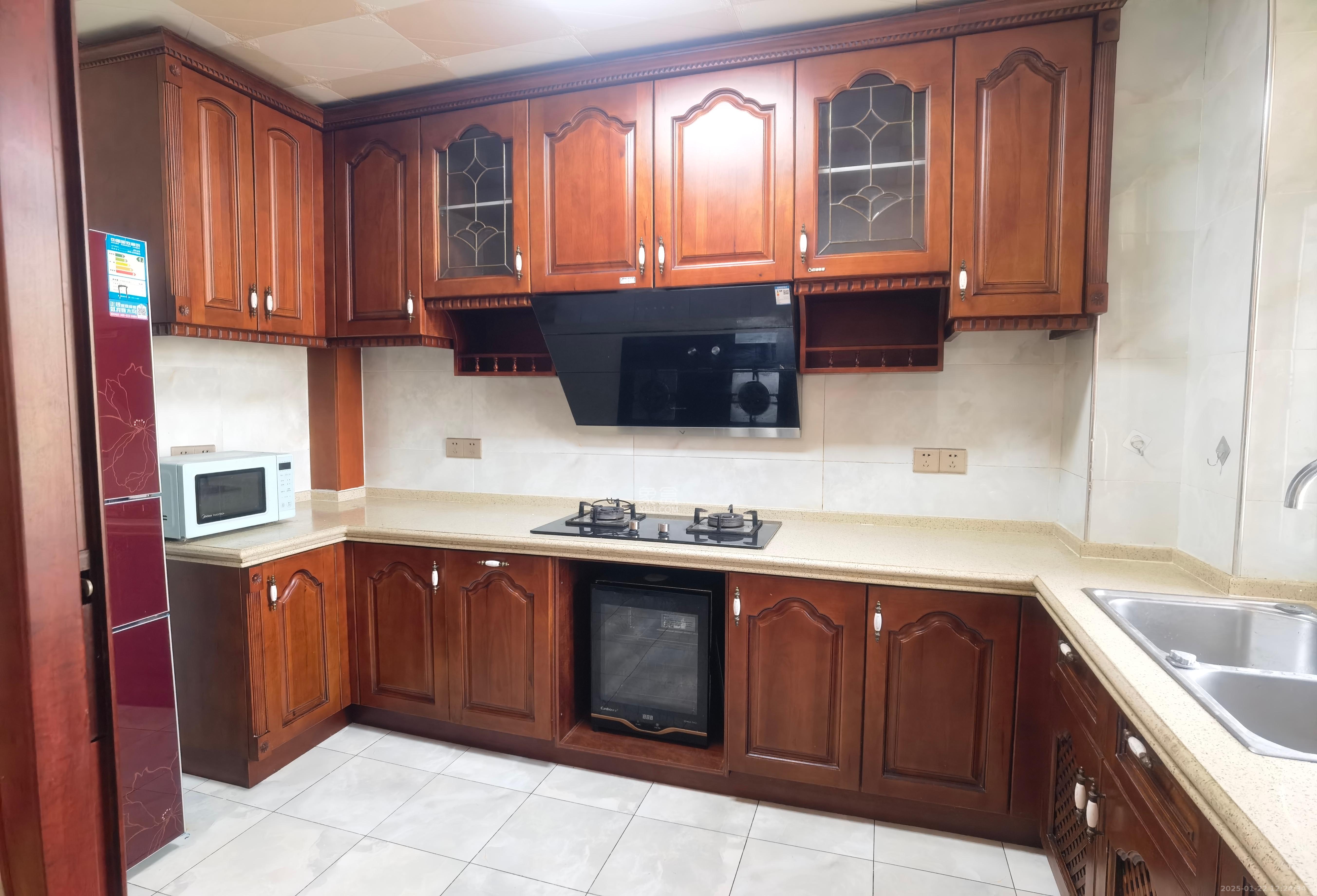 融科檀香山(融科紫檀、香山国际) 6室2厅4卫 7000.0元/月 融科檀香山(融科紫檀、香山国际) 6室2厅4卫 7000.0元/月室内图