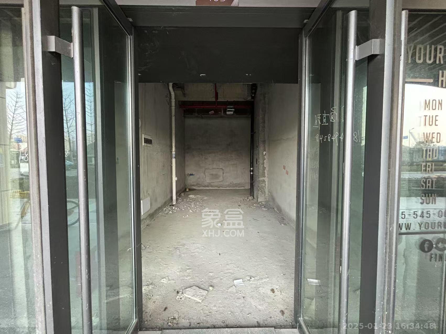 绿地V岛   52.0㎡      5000.0元/月室内图