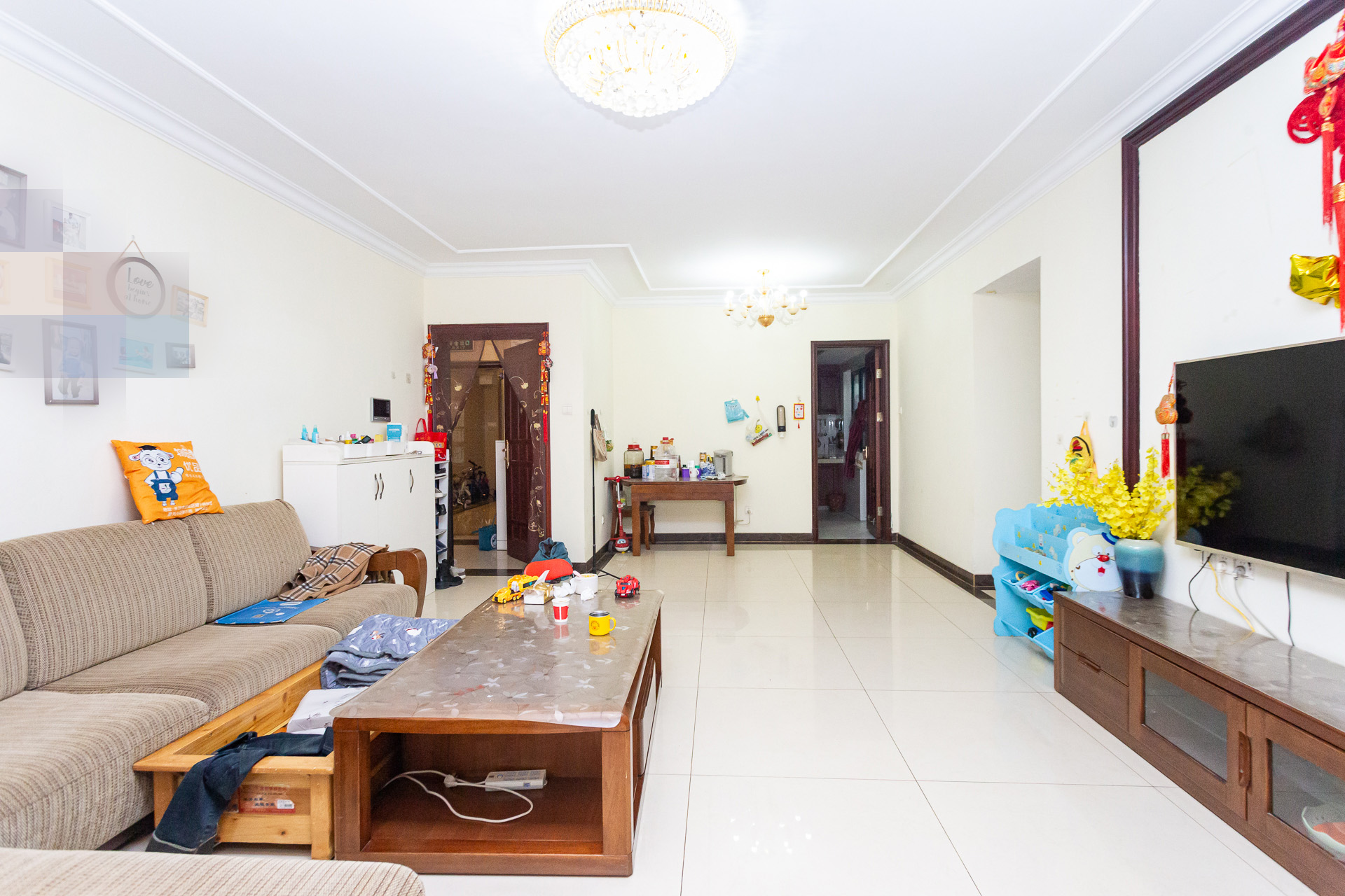 恒大名都 4室2厅2卫 83.0万 恒大名都 4室2厅2卫 83.0万客厅