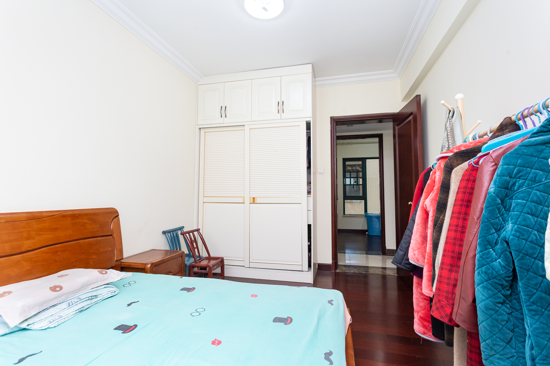 恒大名都 4室2厅2卫 83.0万 恒大名都 4室2厅2卫 83.0万卧室