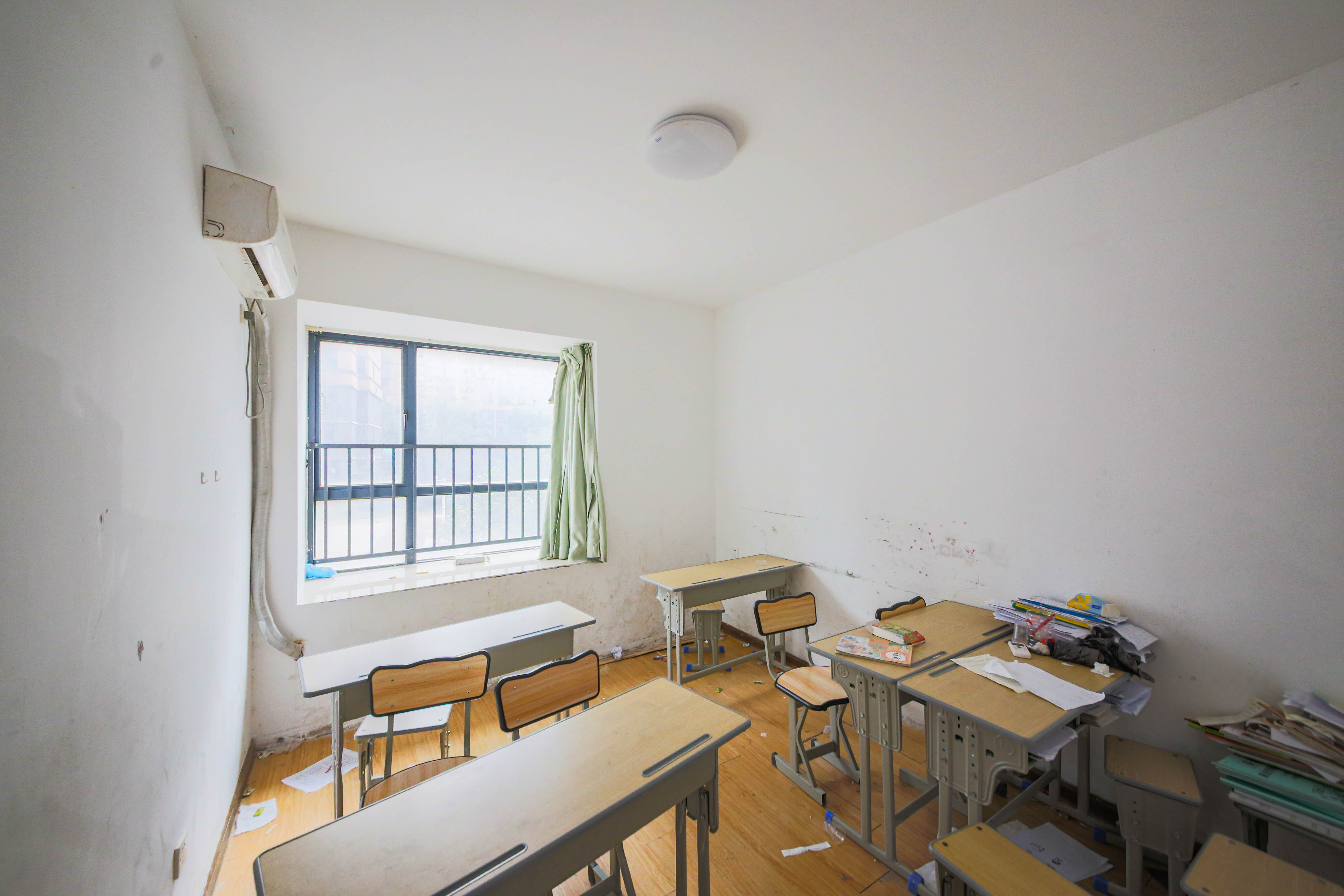 水墨林溪  3室2厅2卫   98.00万卧室